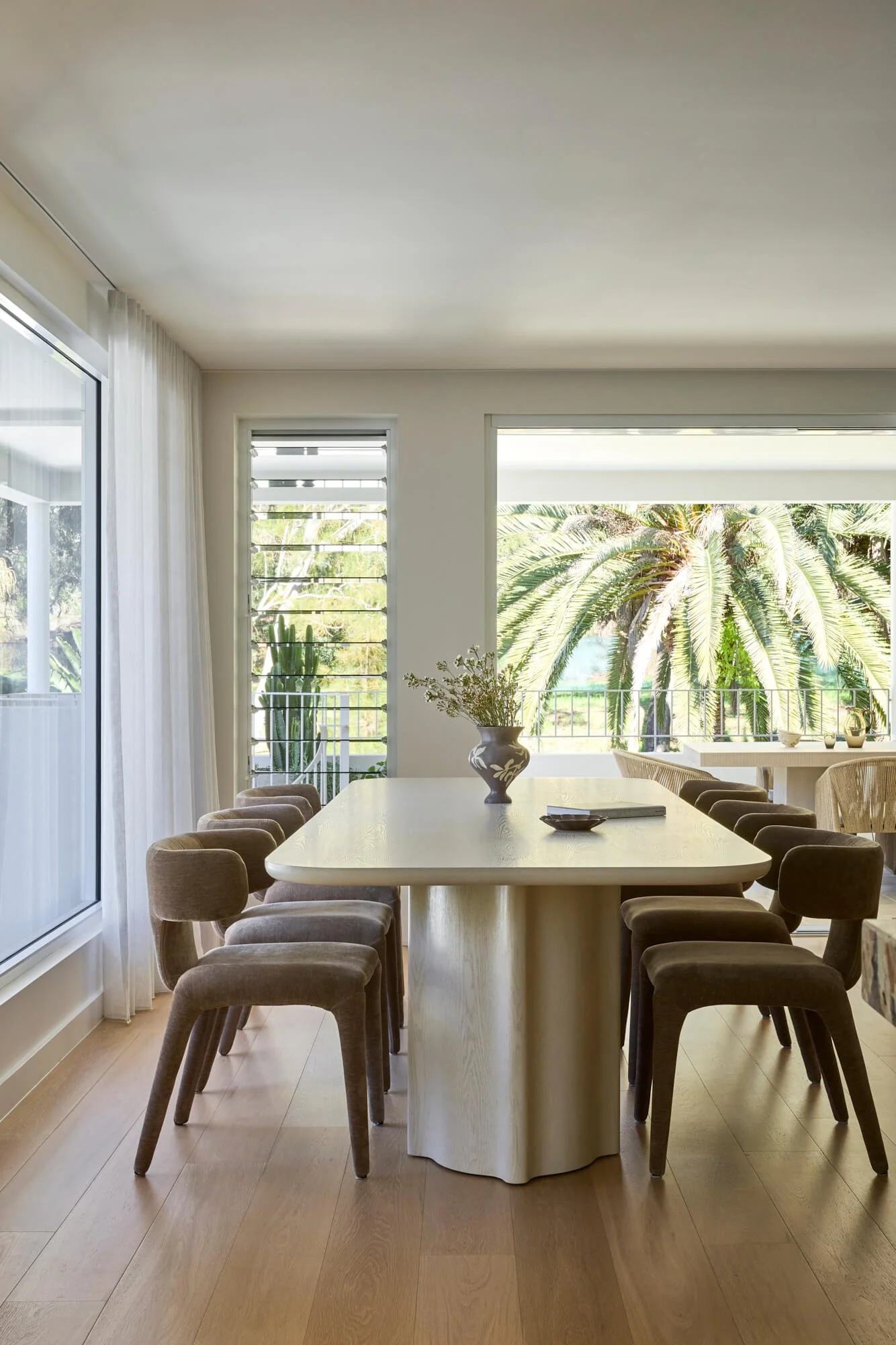 stony-creek-collaroy-new-build-dining.jpg