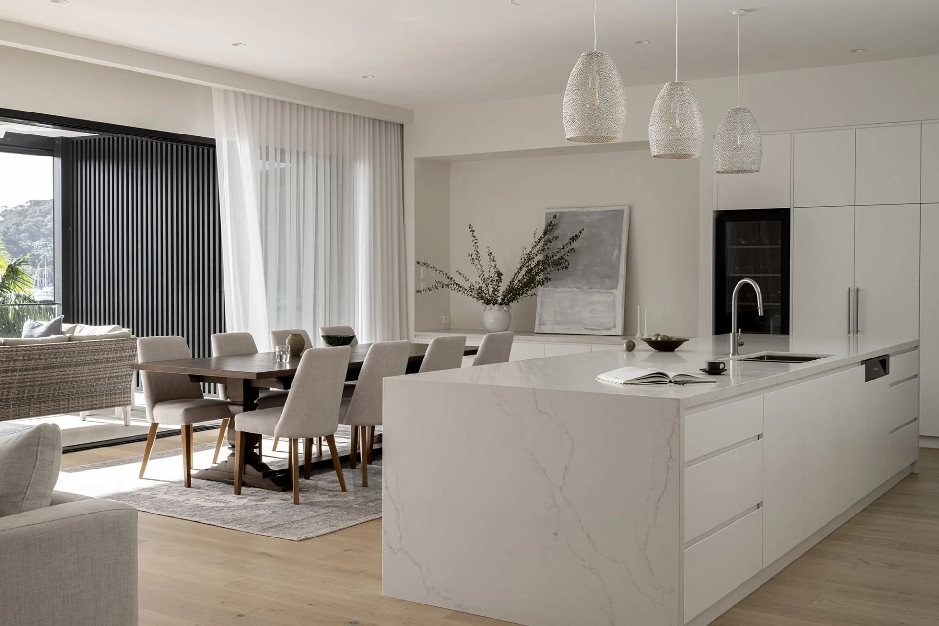 What It Takes to Create a Seamless Indoor–Outdoor Living Space