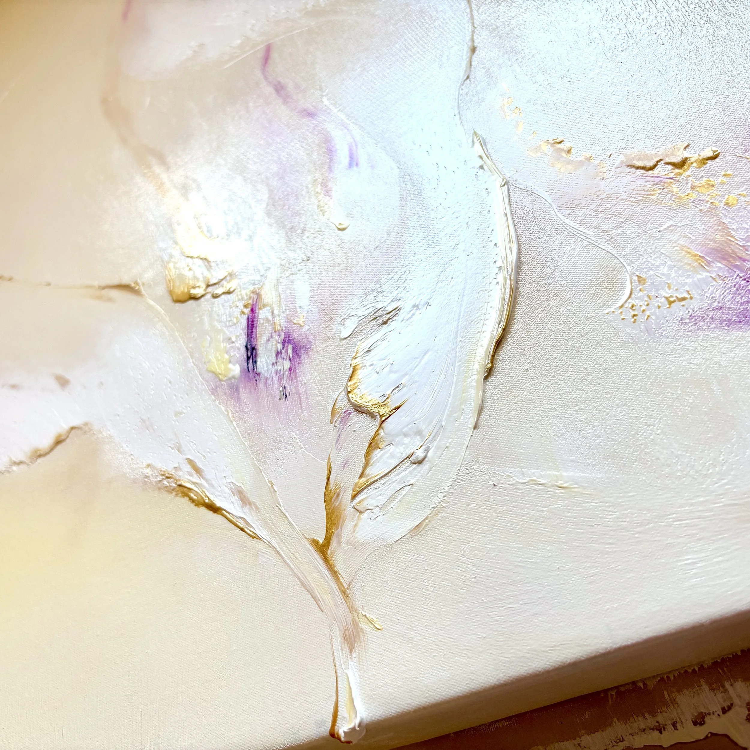 Cloud Dancer - DETAIL