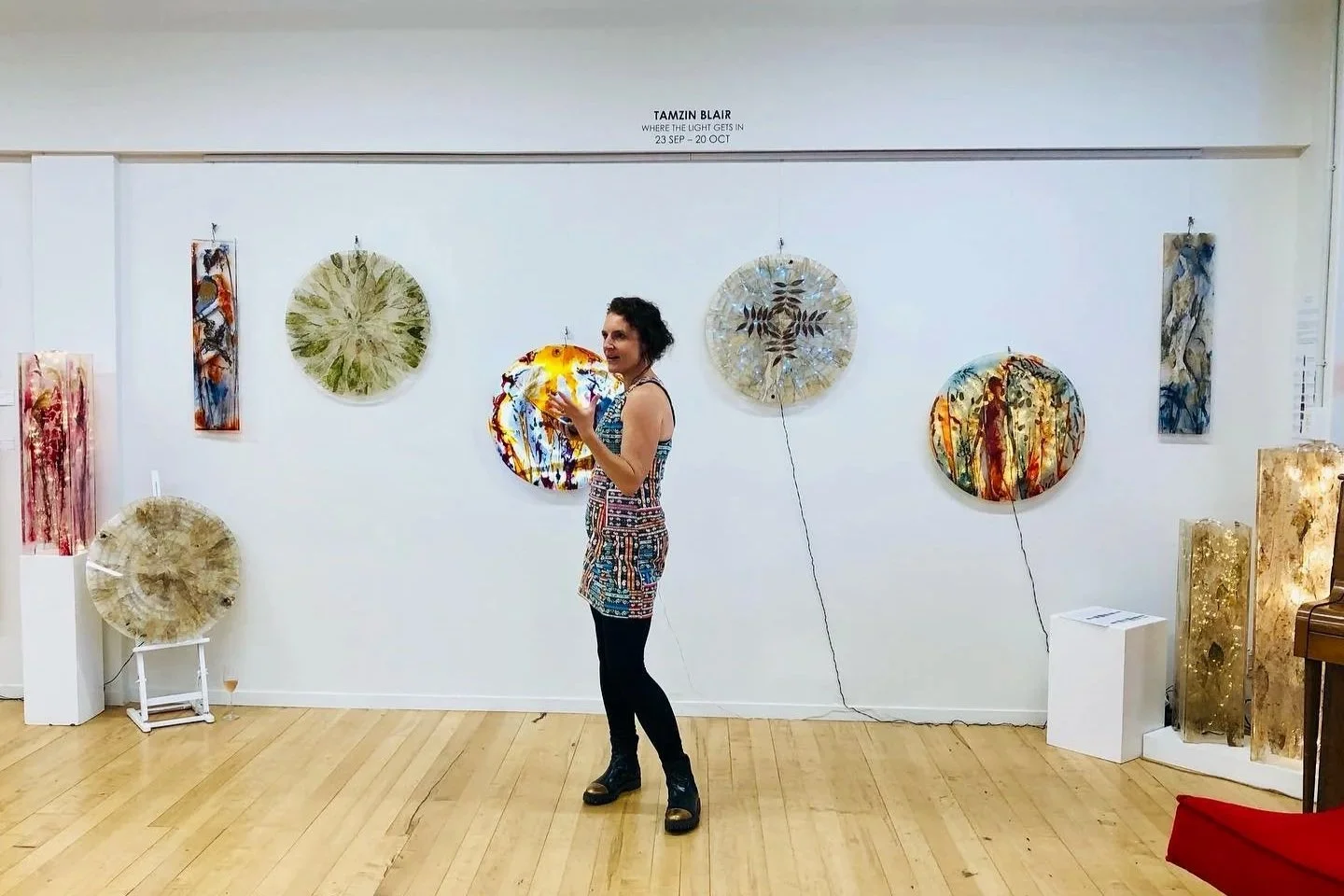 Tamzin Blair Artist - Launch of Art Lights at Mira's Gallery in New Zealand - The Art Lounge 2022, Mira Corbova Art Gallery