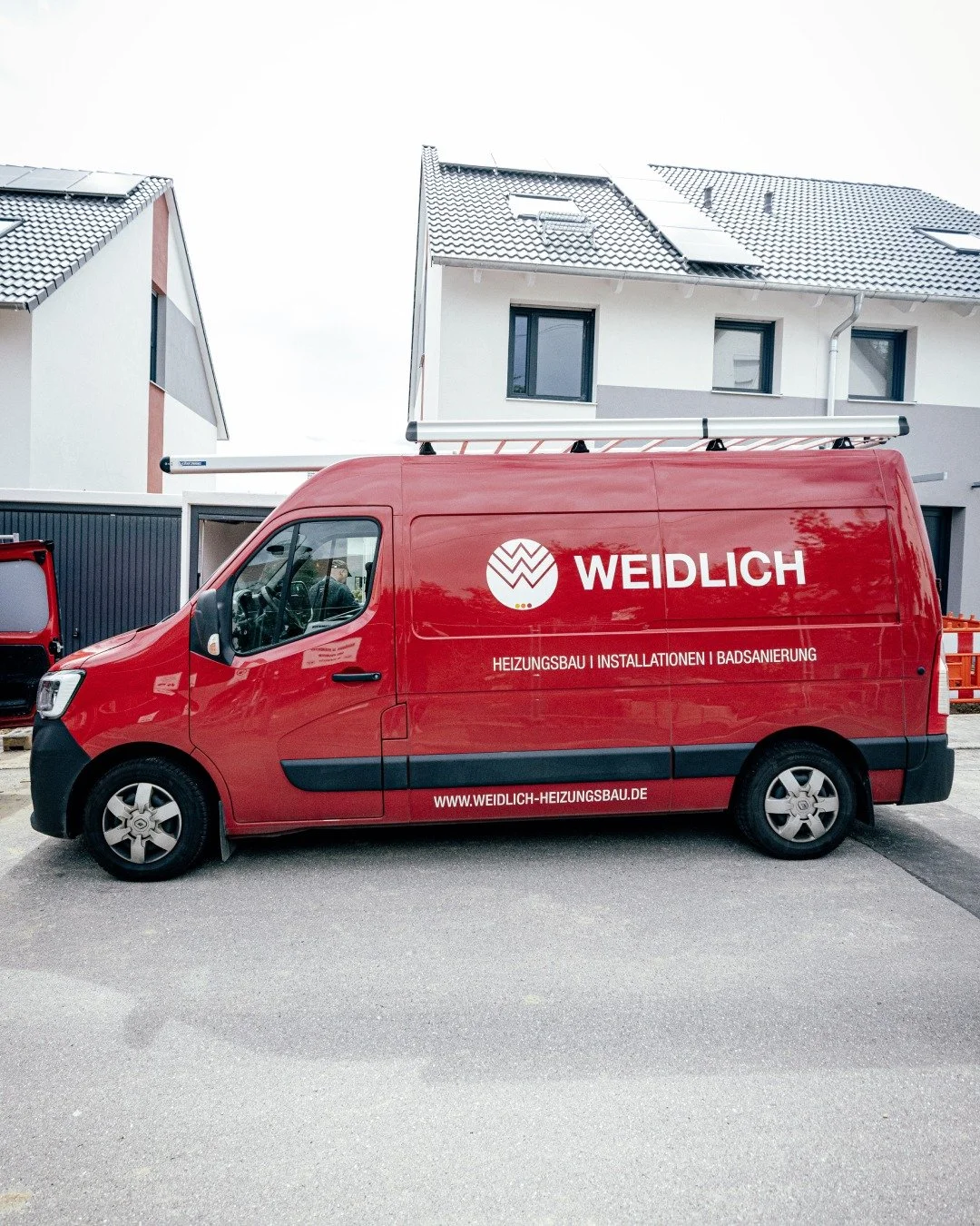 Auff&auml;llig unterwegs. Verl&auml;sslich vor Ort.

#weidlich #sanit&auml;r #handwerk #work #baustelle