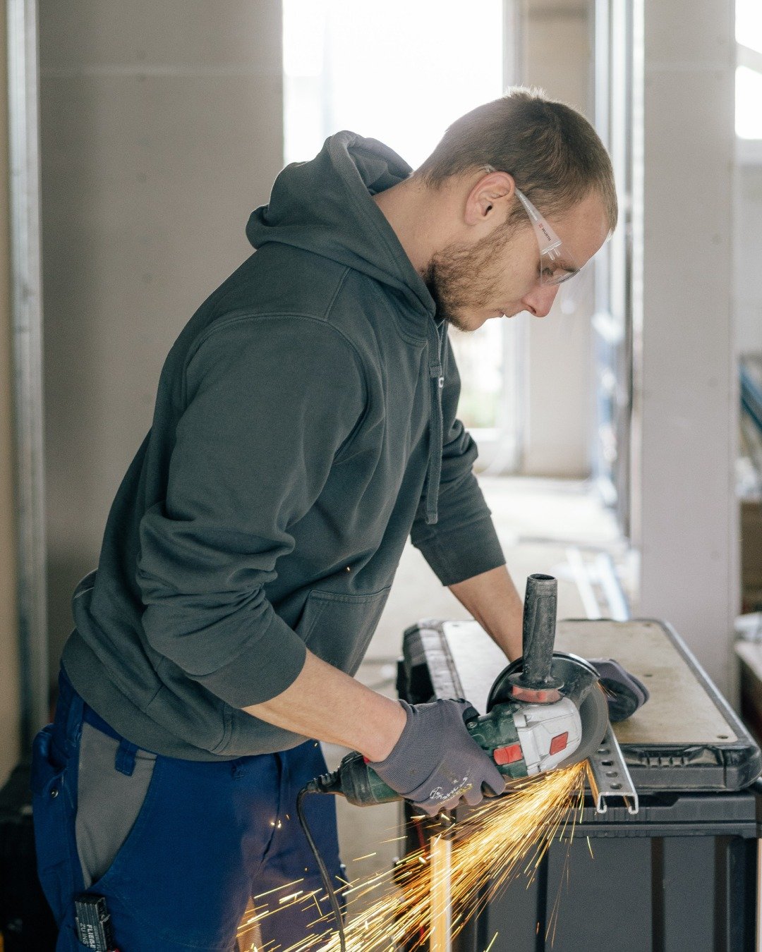 Typisches Weidlich-Feuerwerk

#weidlich #sanit&auml;r #handwerk #work #baustelle