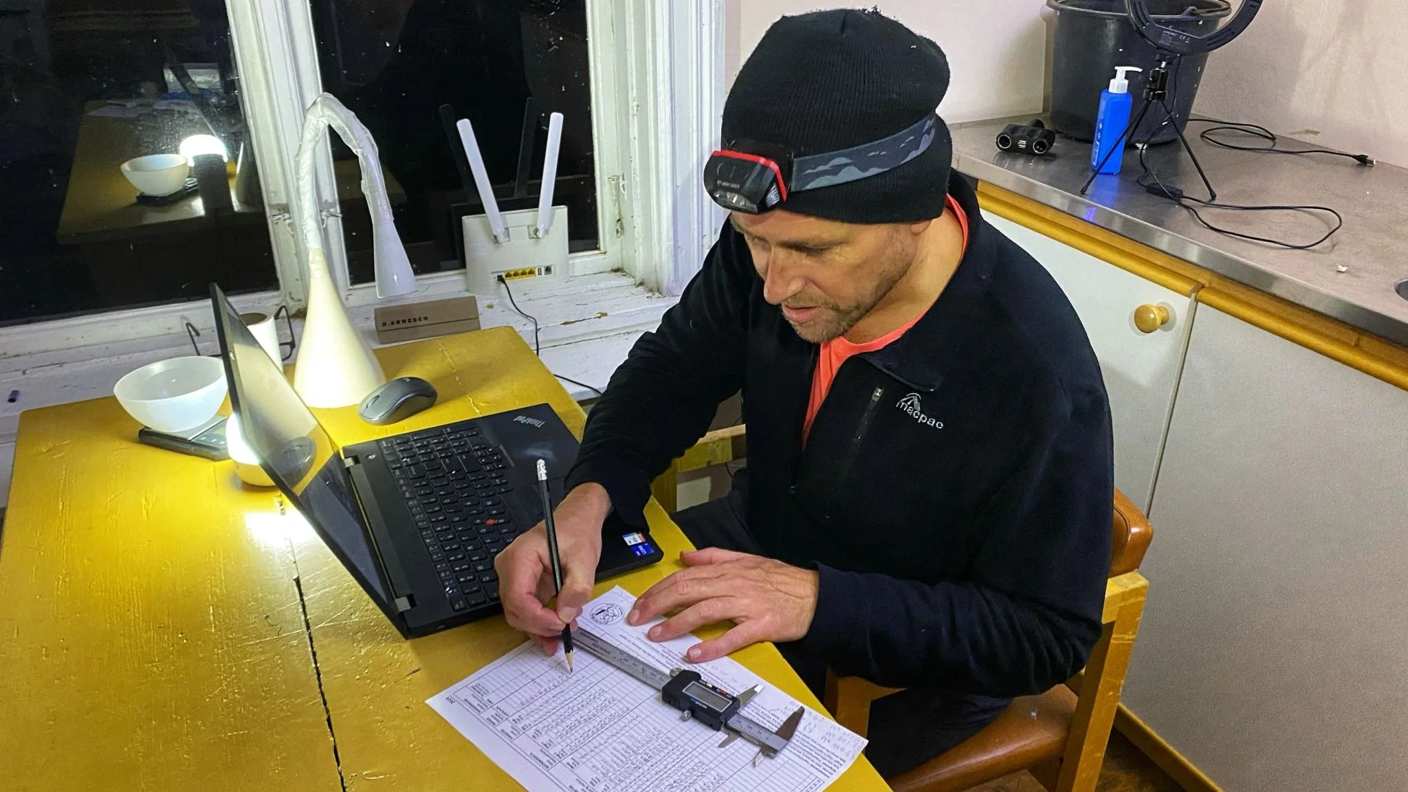 Mark Roper working