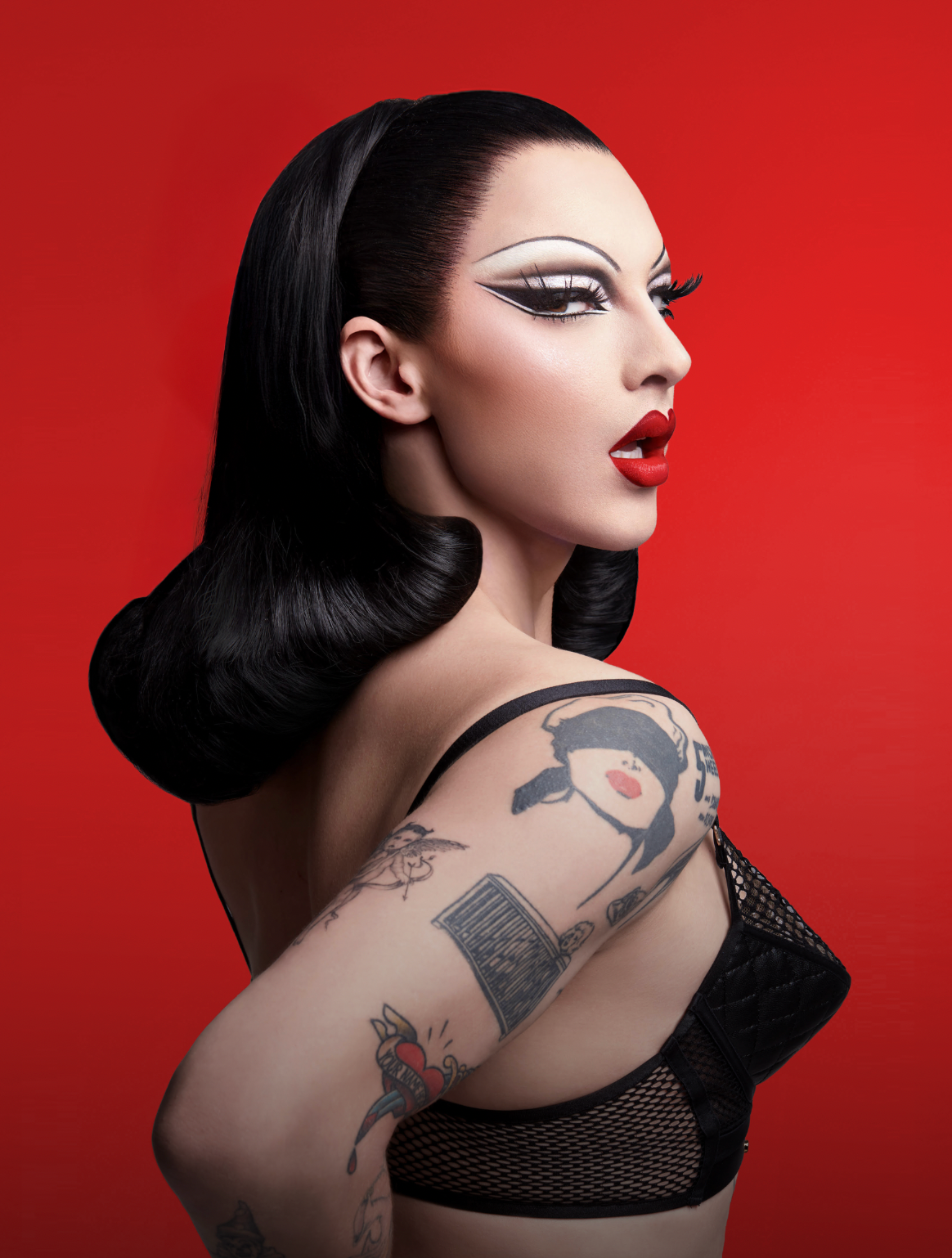 Violet Chachki headlines ICONIQA in Barcelona