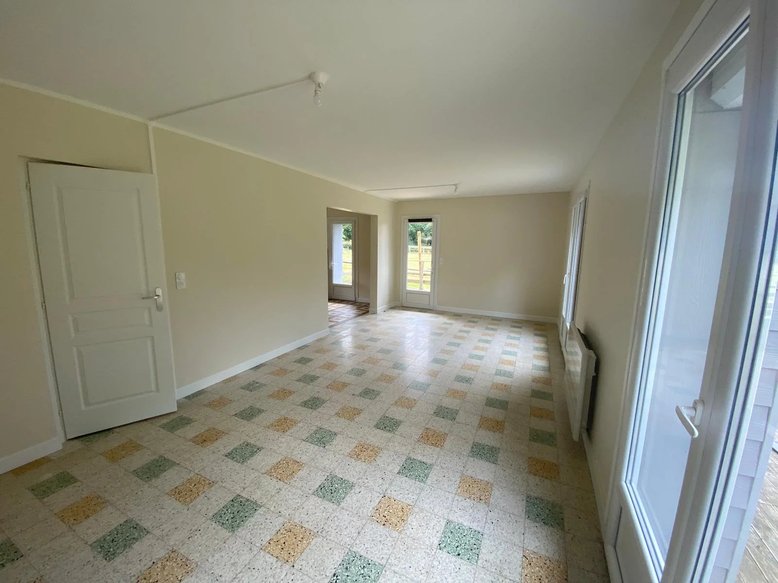 WhatsApp Image 2026-03-19 at 22.09.00 (14).jpeg