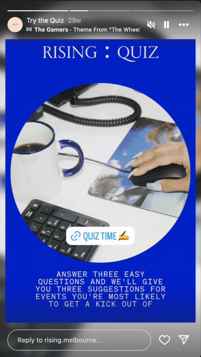 A promotional image for a quiz titled 'Rising Quiz' features a desk with a computer keyboard, a hand using a mouse on a mouse pad with a palm tree and sky design, a cup of coffee, and a coiled telephone cord. The text invites viewers to answer three questions and receive three event suggestions.
