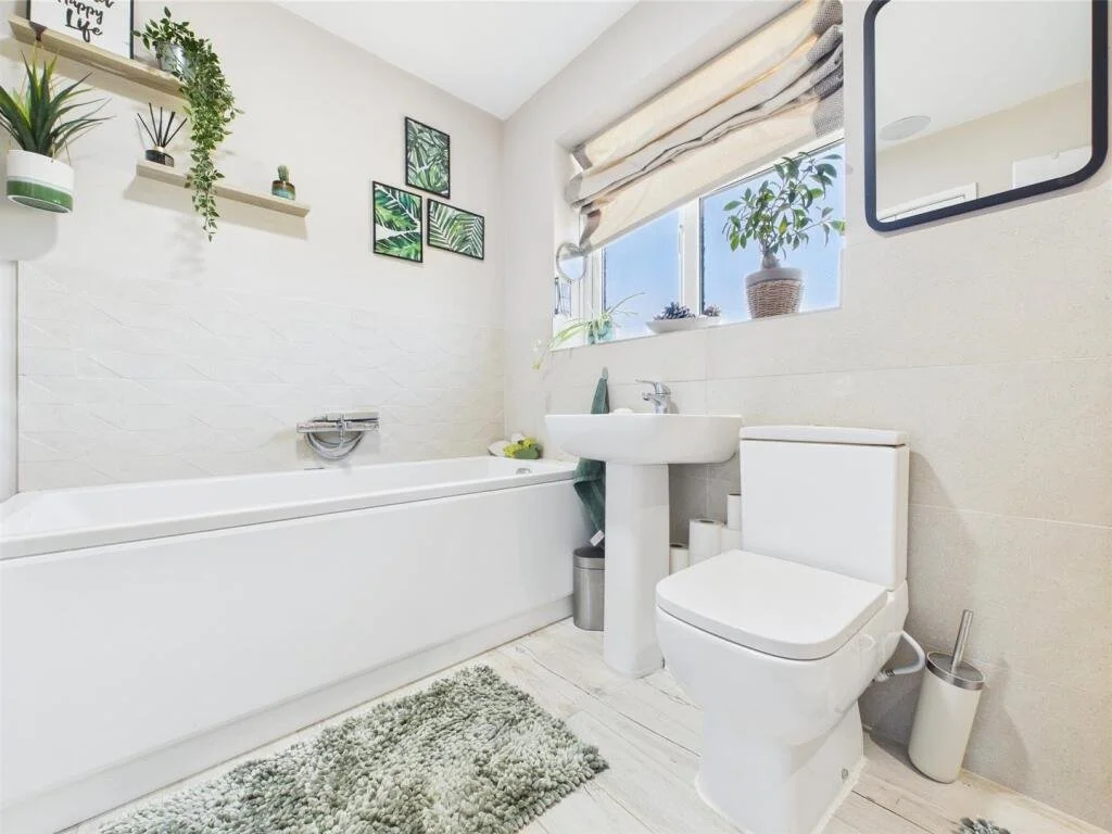 Park View's Bathroom