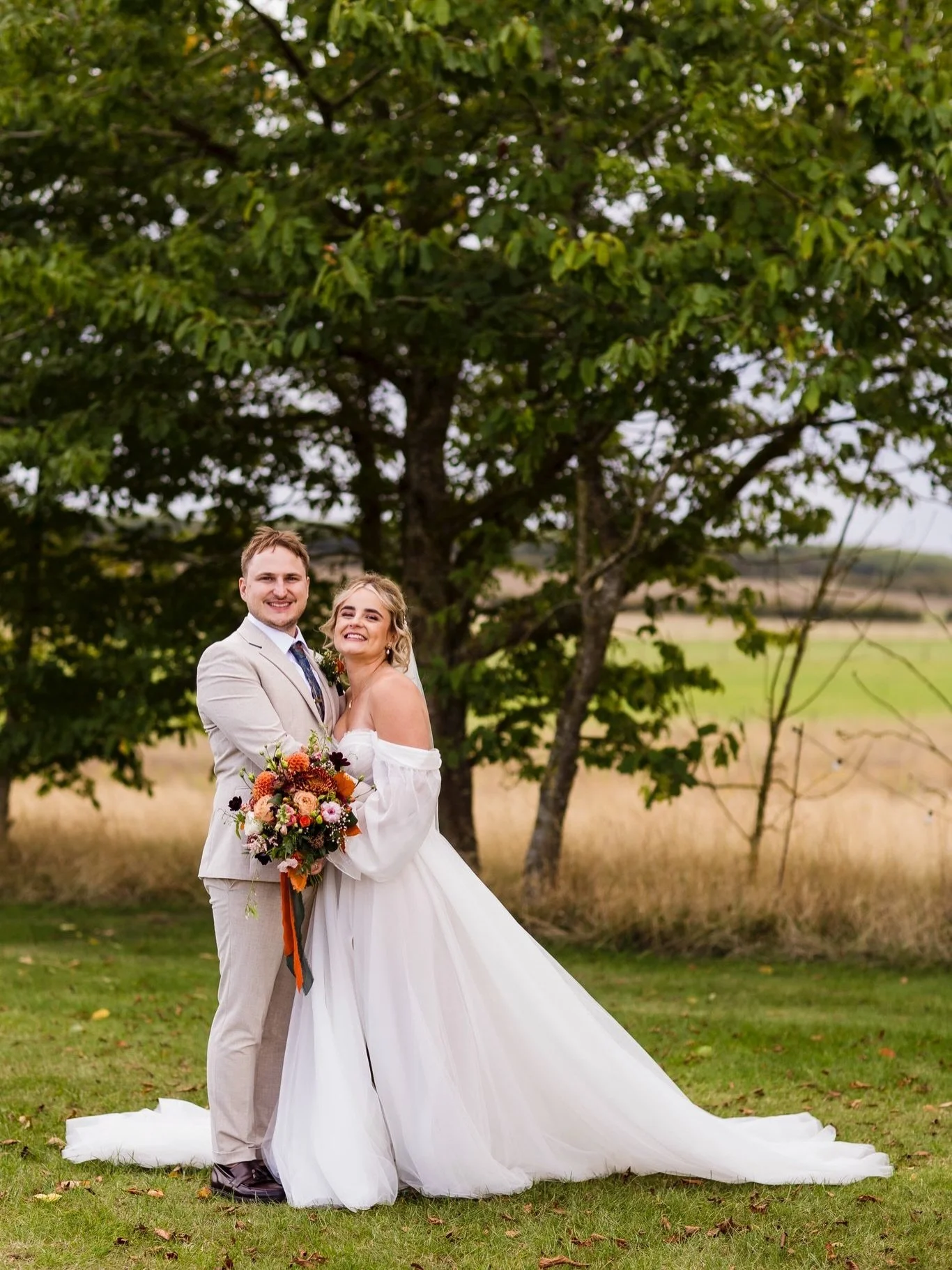 Real Bride - Georgia &amp; Reece 🧡 

This was a special one because I wasn&rsquo;t just a part of Georgia&rsquo;s dress journey, I was her Maid of Honour too ✨ From the moment she started shopping, I knew I&rsquo;d really make her dress unique to he