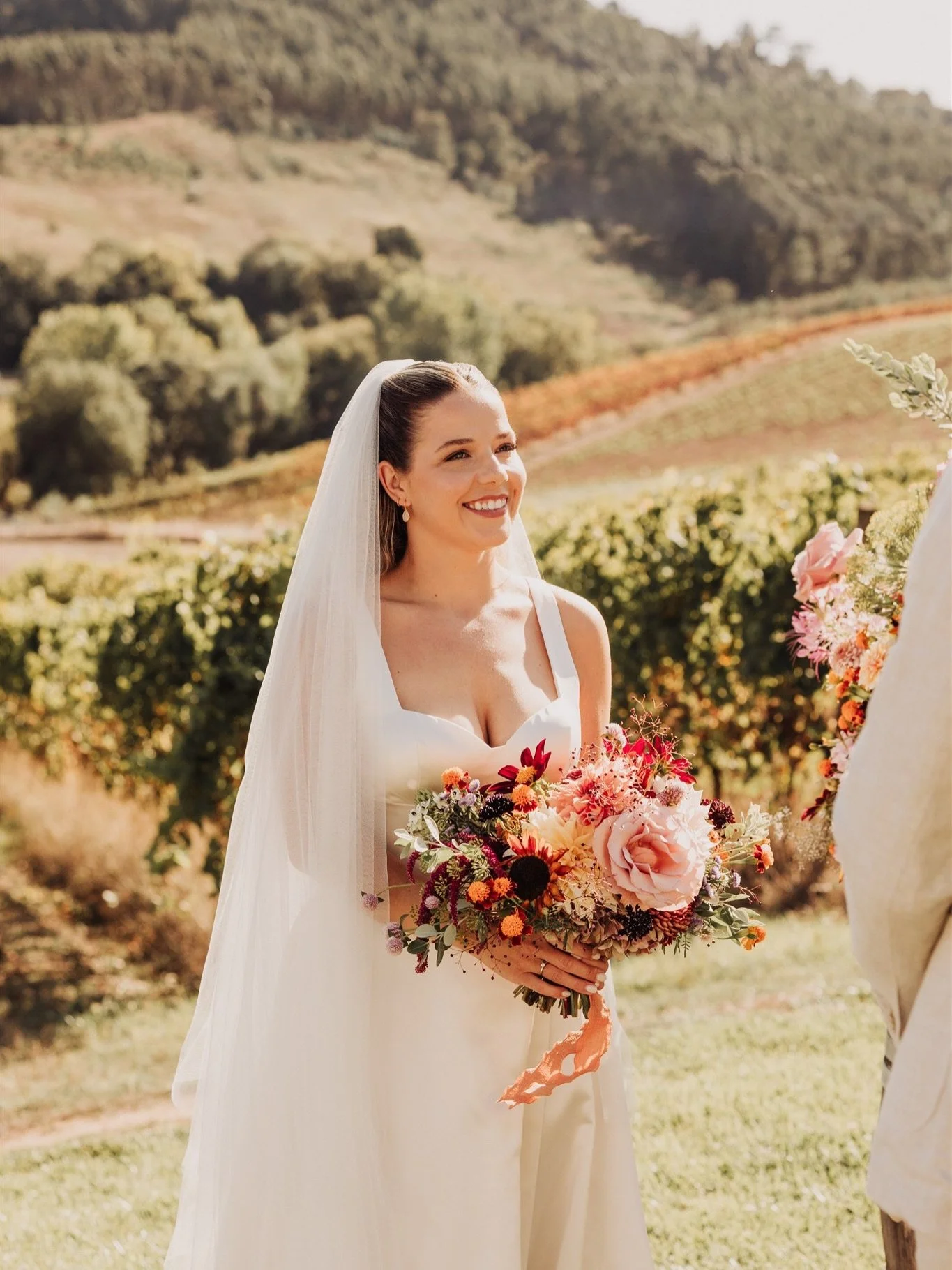 Real Bride - Jodie &amp; Charlie🧡 

I&rsquo;m absolutely obsessed with these photos! 😍 
Such a beautiful dress for a beautiful bride! Thank you for choosing me for your alterations 🩷

&lsquo;I just wanted to share some photos of my dress - it was 