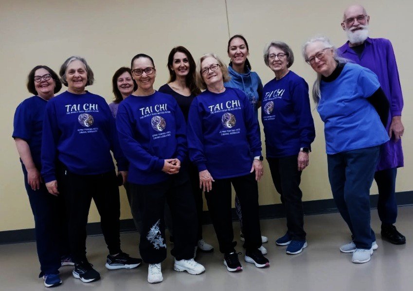 tai chi group.jpg