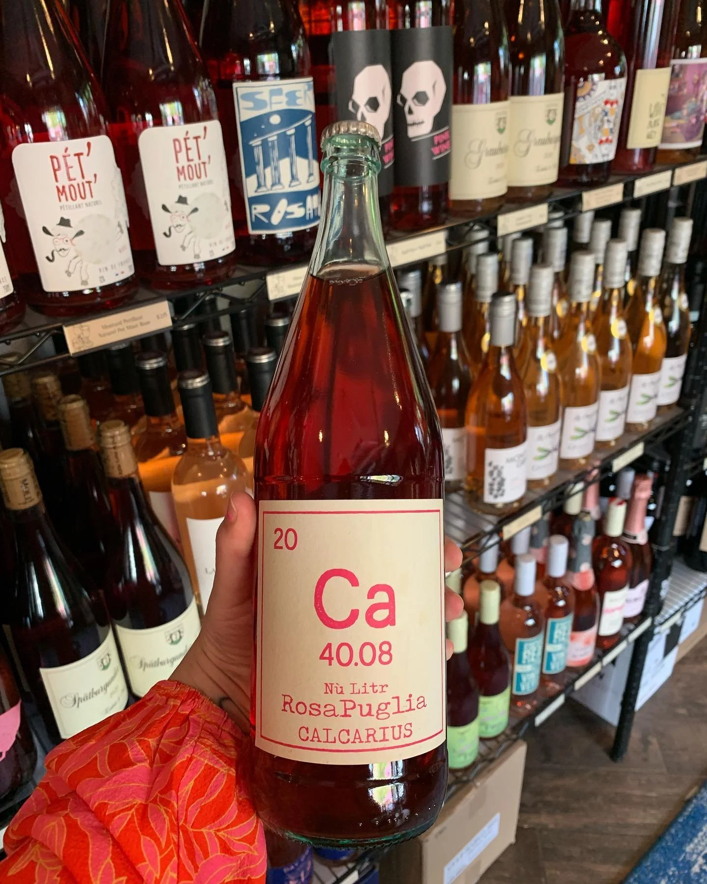 Roof deck season. Wine &amp; beer delivered right to your door from @quicksipdelivery