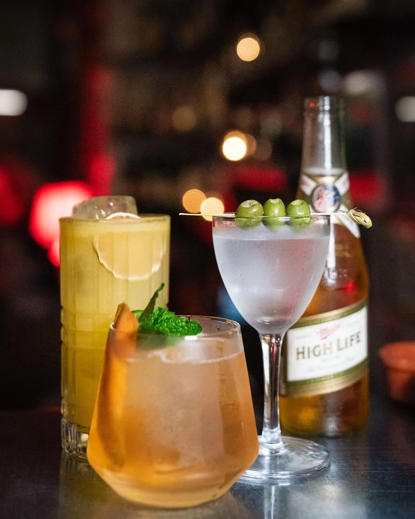 🍸A Birds win pairs nicely with a Tini &lsquo;Tini, don&rsquo;t ya think?
🏈Game Day Specials available during all Eagles games.