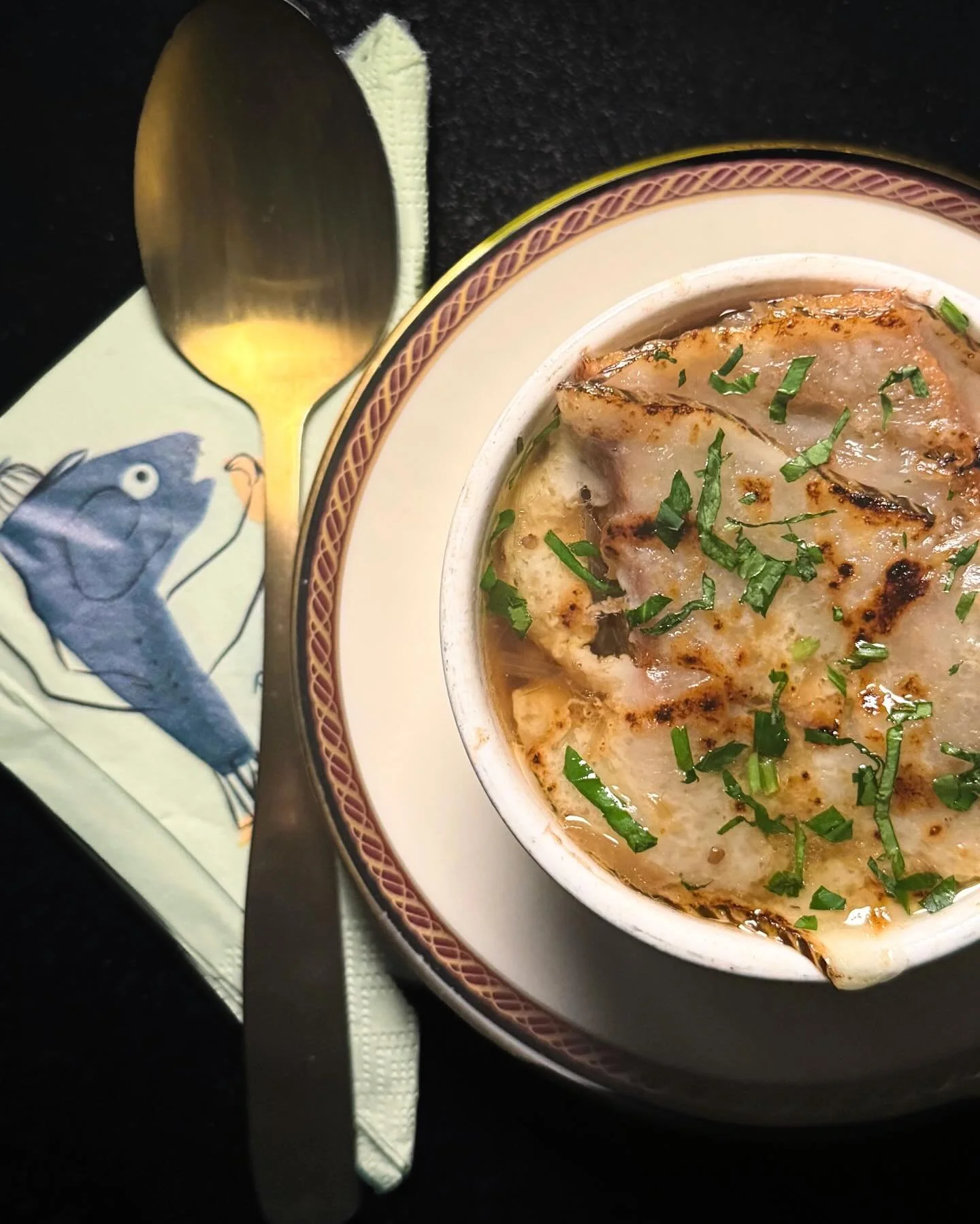 What&rsquo;s a winter menu without our soul soothing Porto Lardo Onion Soup? Rich beef stock, sweet onions, baguette &amp; Manchego 🤌