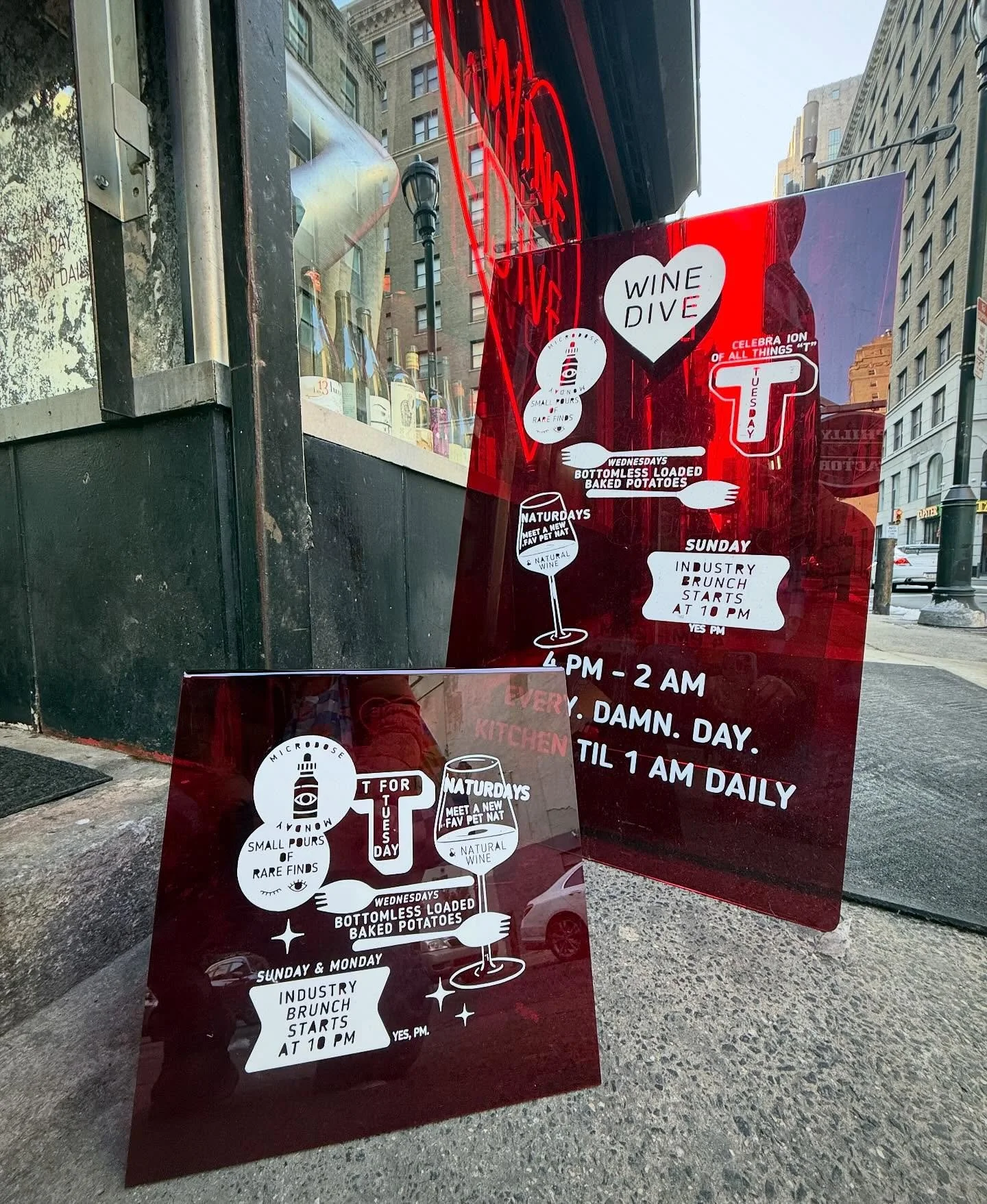 🍷Can&rsquo;t wait for @phillymag Wine &amp; Dine at the Kimmel Center tomorrow night!
🥩We&rsquo;re dishing up Industry Bowls with our dry-brined braised beef.
👀Couldn&rsquo;t bring along our A-board for our table so we made a teeny version! 🫶