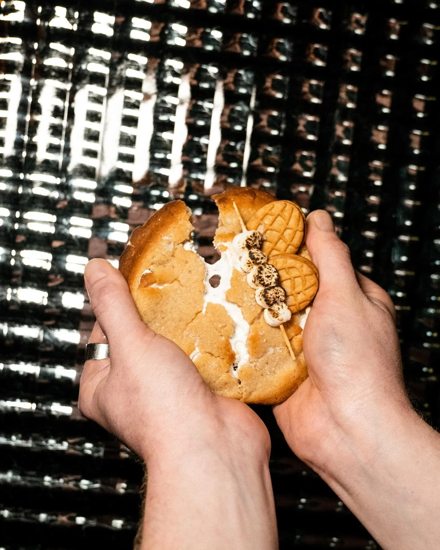 🥜FlufferNutterButter Cookie🥜
No one does nostalgia like Wine Dive 😏

Fluff stuffed peanut butter sugar cookie on the menu for one week only.