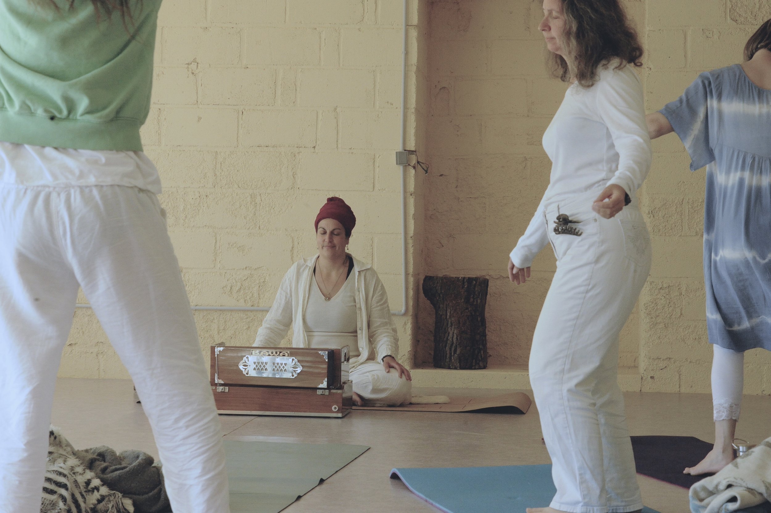 stage kundalini Yoga.JPG