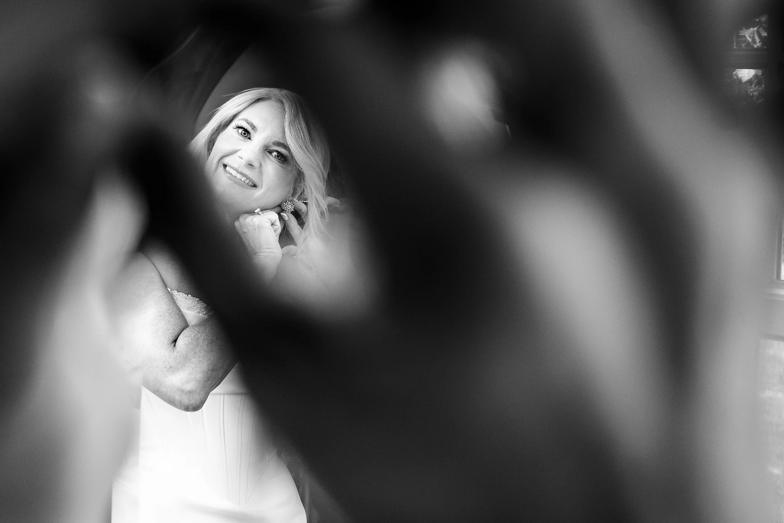 03-black-and-white-bridal-portrait-manassas-va.jpg