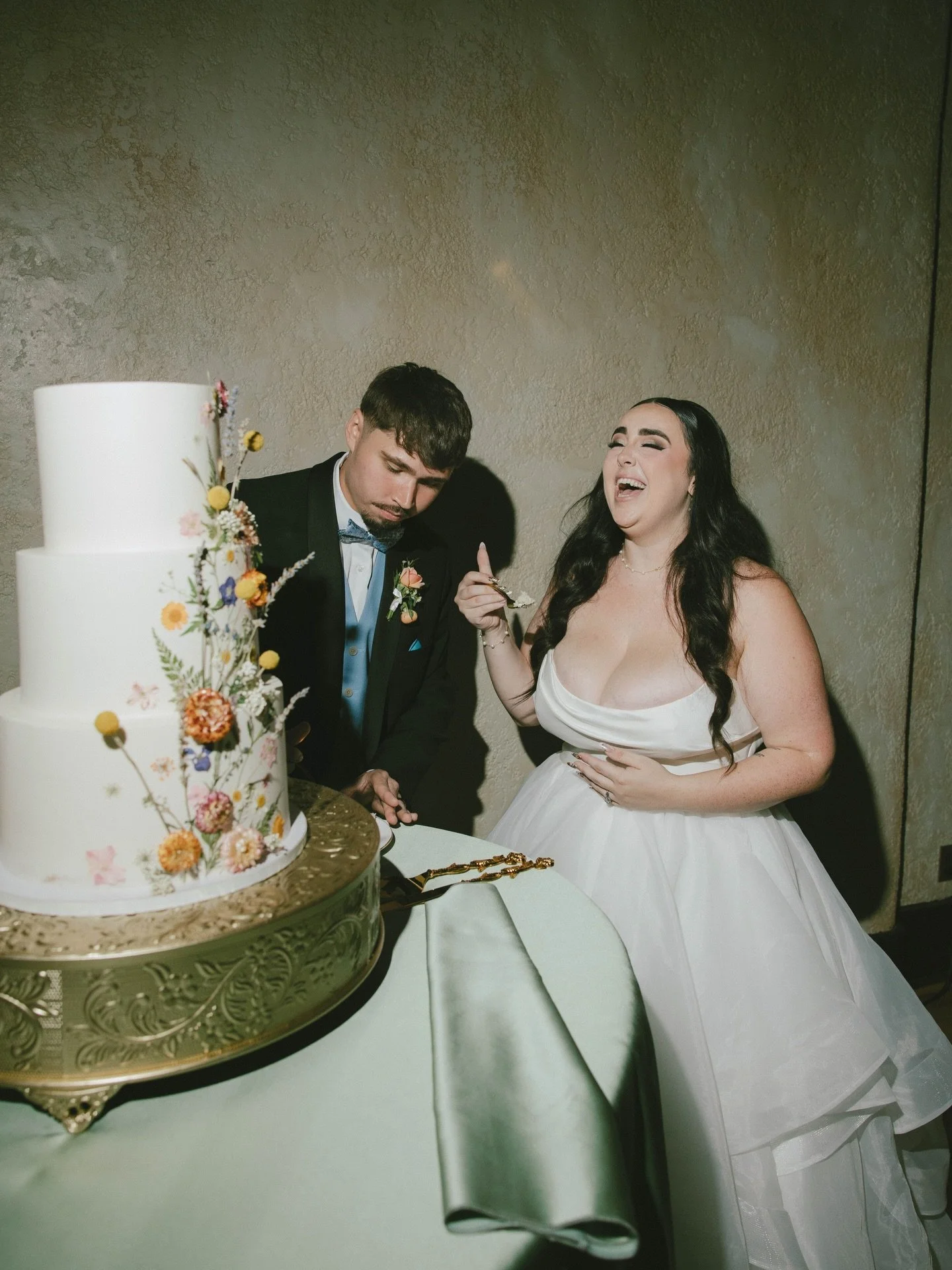 Still mad at myself for not taking home a piece of cake from this wedding 🎂✨

#floridaweddingphotographer #luxuryweddingphotographer #destinationweddingphotographers #naplesweddingphotographer #swflweddingphotographer 

Destination wedding photograp