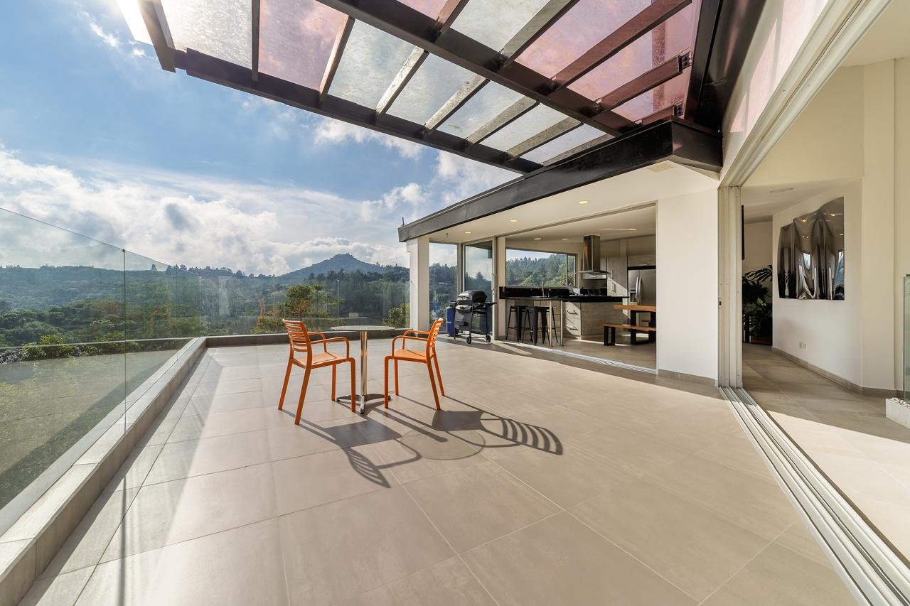 WhatsApp Image 2025-10-21 at 5.43.02 PM (8).jpeg