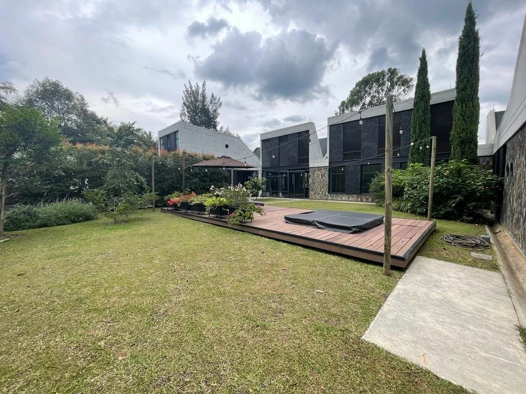 WhatsApp Image 2023-05-12 at 12.07.06 PM (4).jpeg