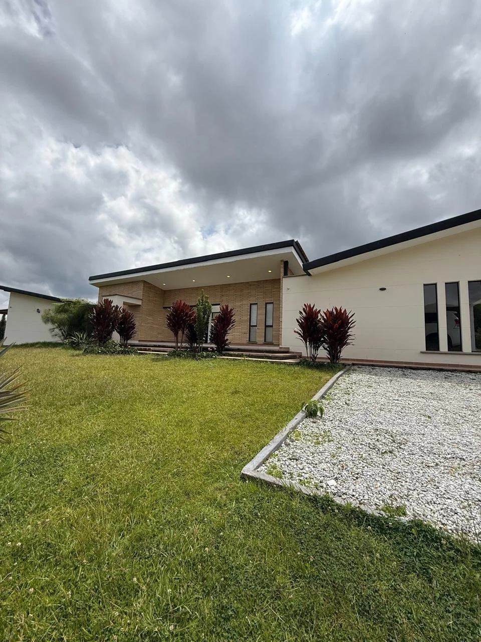 WhatsApp Image 2025-09-17 at 5.06.30 PM (1).jpeg