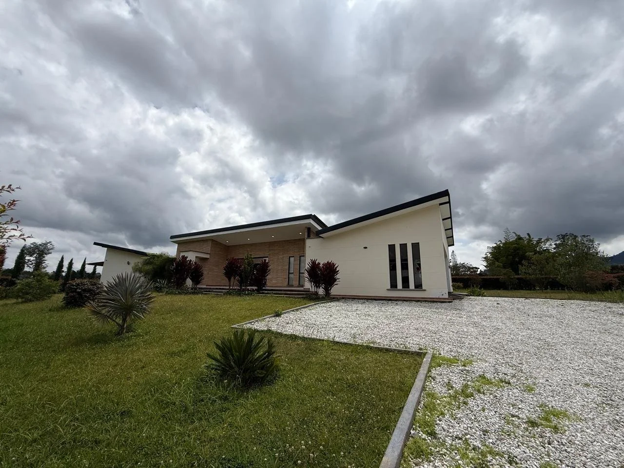 WhatsApp Image 2025-09-17 at 5.06.31 PM.jpeg