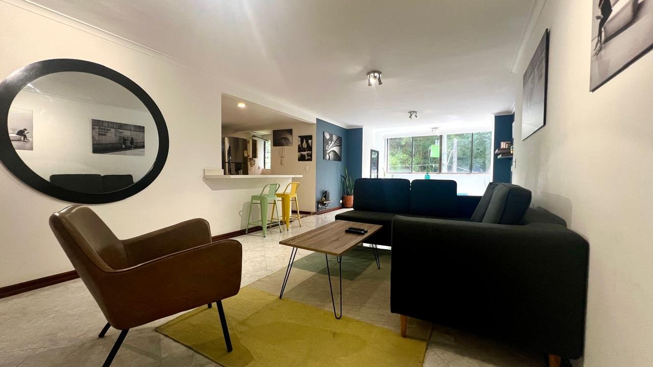 Las Lomas 1 Apartment