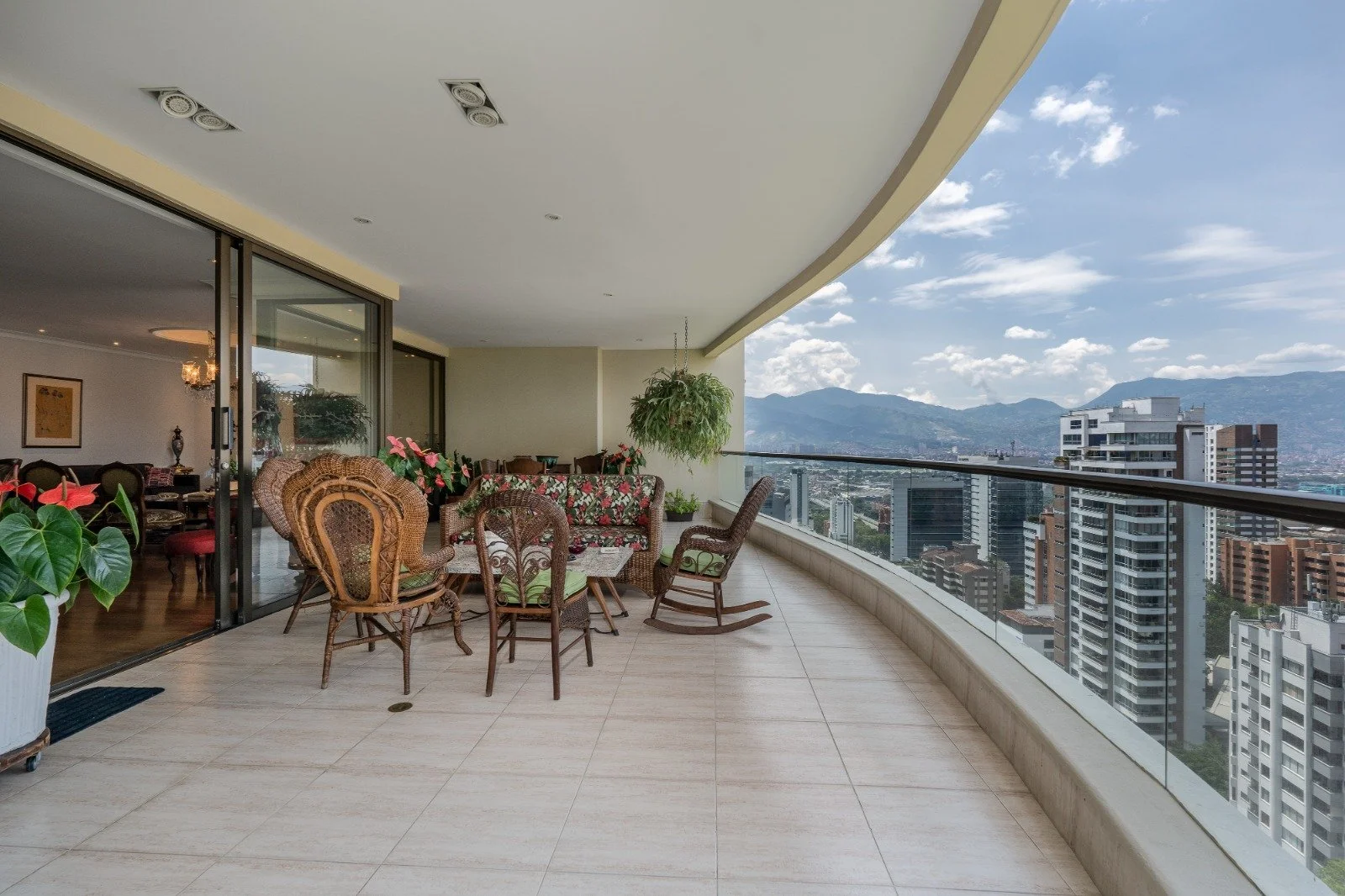 Saint Vista Apartment