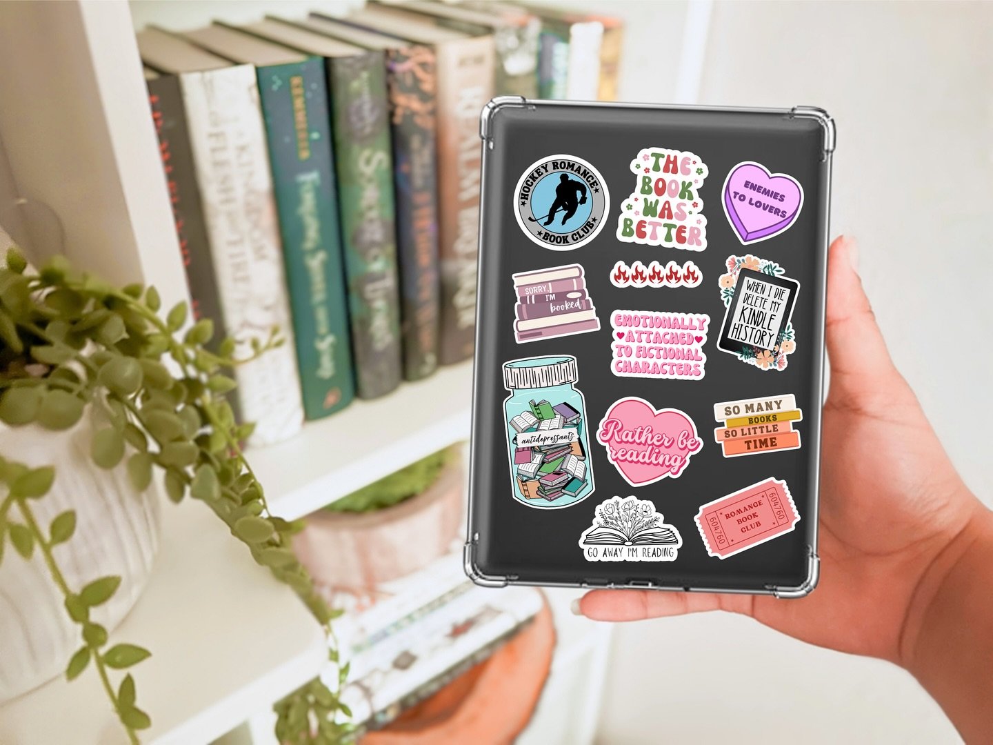 We love a Kindle sticker moment and our bookish sticker packs make a great gift for all genres of readers, here’s a selection of romance ones π
Are you a sticker overlapper or team neat rows?!
#ShopSmallUK #StickerShop #KindleAccessories #