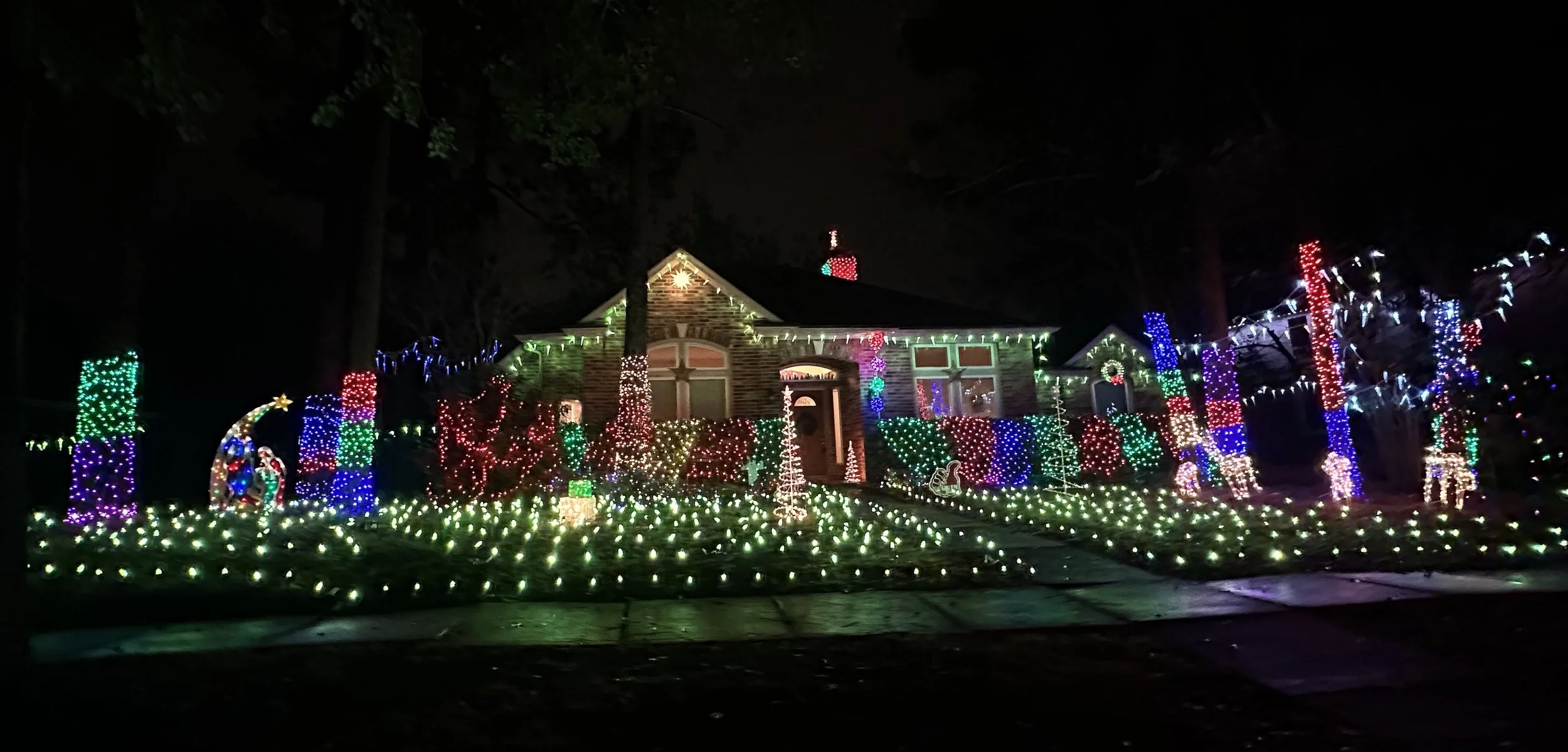 3906 Sand Myrtle Dr - Very Colorful House