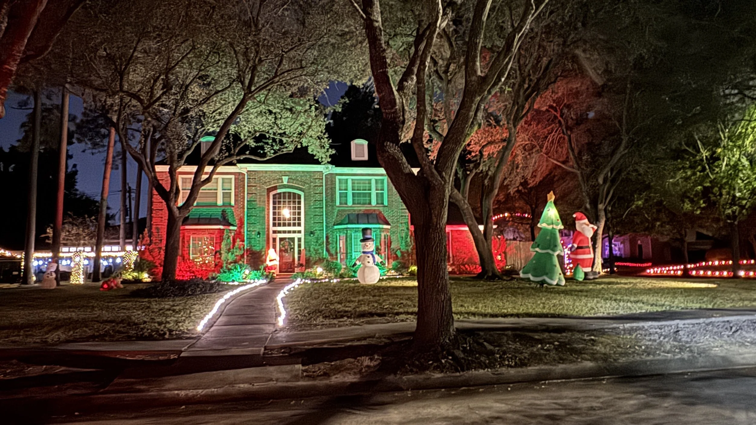 3739 W Pine Brook Dr: Inflatable North Pole