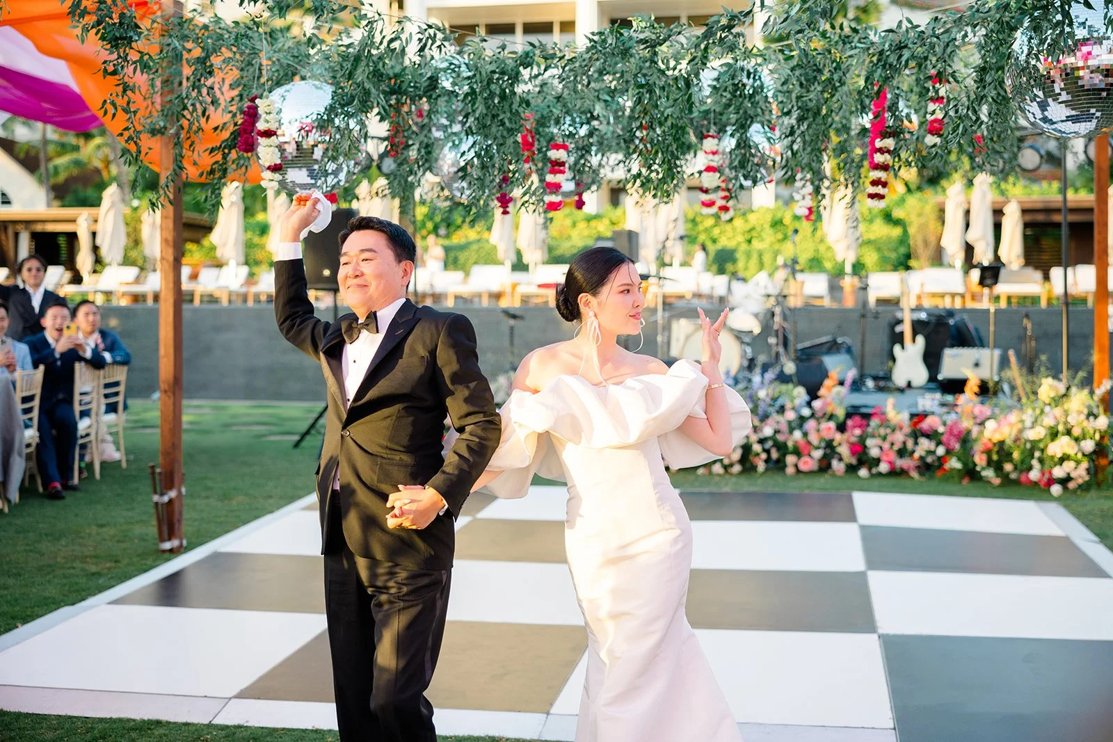 four-seasons-oahu-Hawaii-wedding-florist-annie-lee-floral-designs (161).jpg