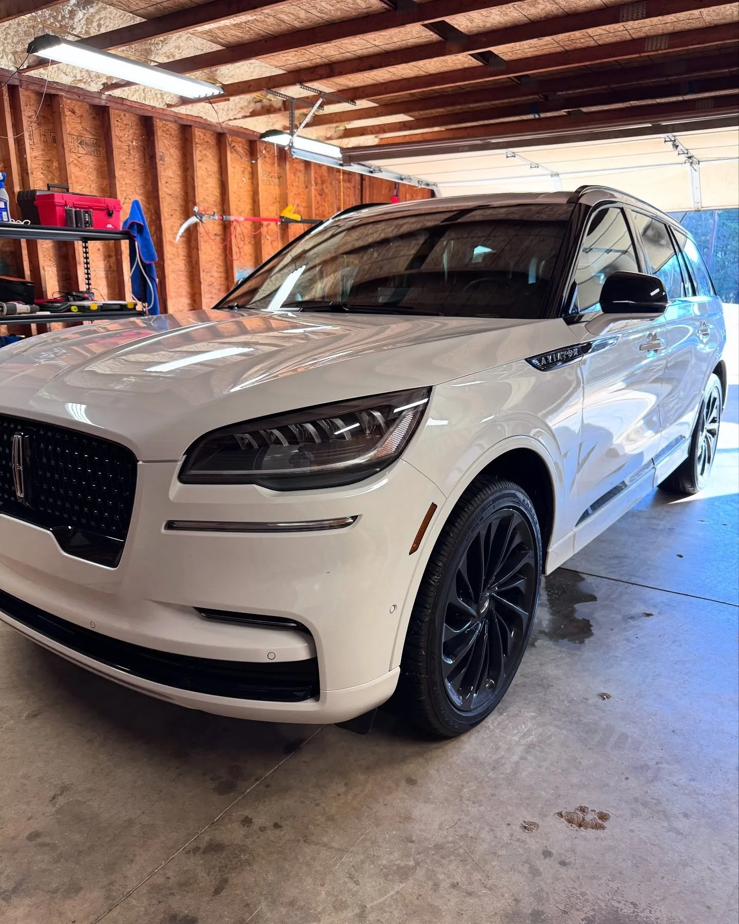 Full Roof Wrap on This Stunning Lincoln Aviator!

This Lincoln Aviator is getting a sleek transformation with a full roof wrap!

- - - - - - - - - - - - - - - - - - - - - - - - - - - - - - 
Send us a message now or call to book your appointment!

📞 