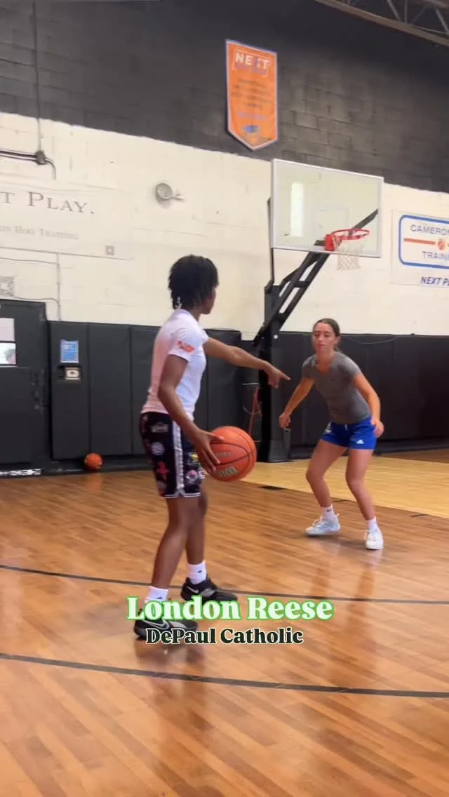 London has a been putting in work preparing as much as she can to build on her 1st year of HS ball. Last Invite Only workout she had other girls gassed, mixed in some great drives while shooting the 3 well! Focusing on getting her to talk more, be in
