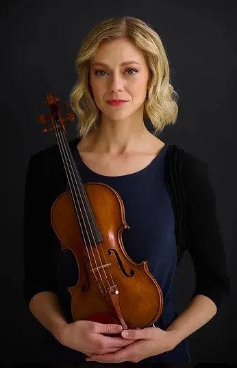 Emily Nebel.jpg