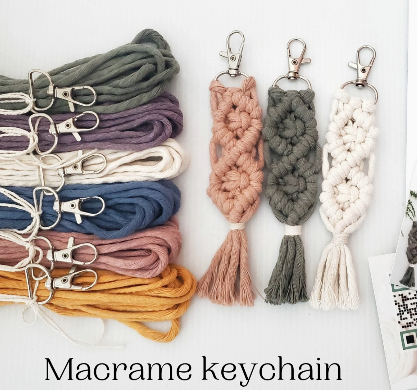 Macrame Key Chain.png