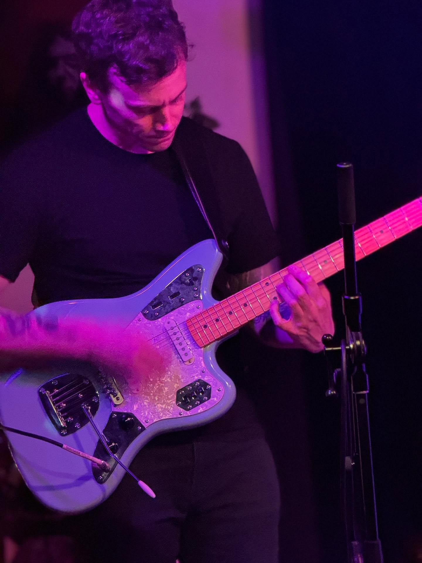 Mamas New Boys 
.
#seattlemusic #seattlemusicscene #seattleband #seattlebands #seattlemusicians #pnwmusic #pnwbands #seattle #seattleart #mamasnewcult #mosswoodloft #seattlemusicvenues #seattlerock