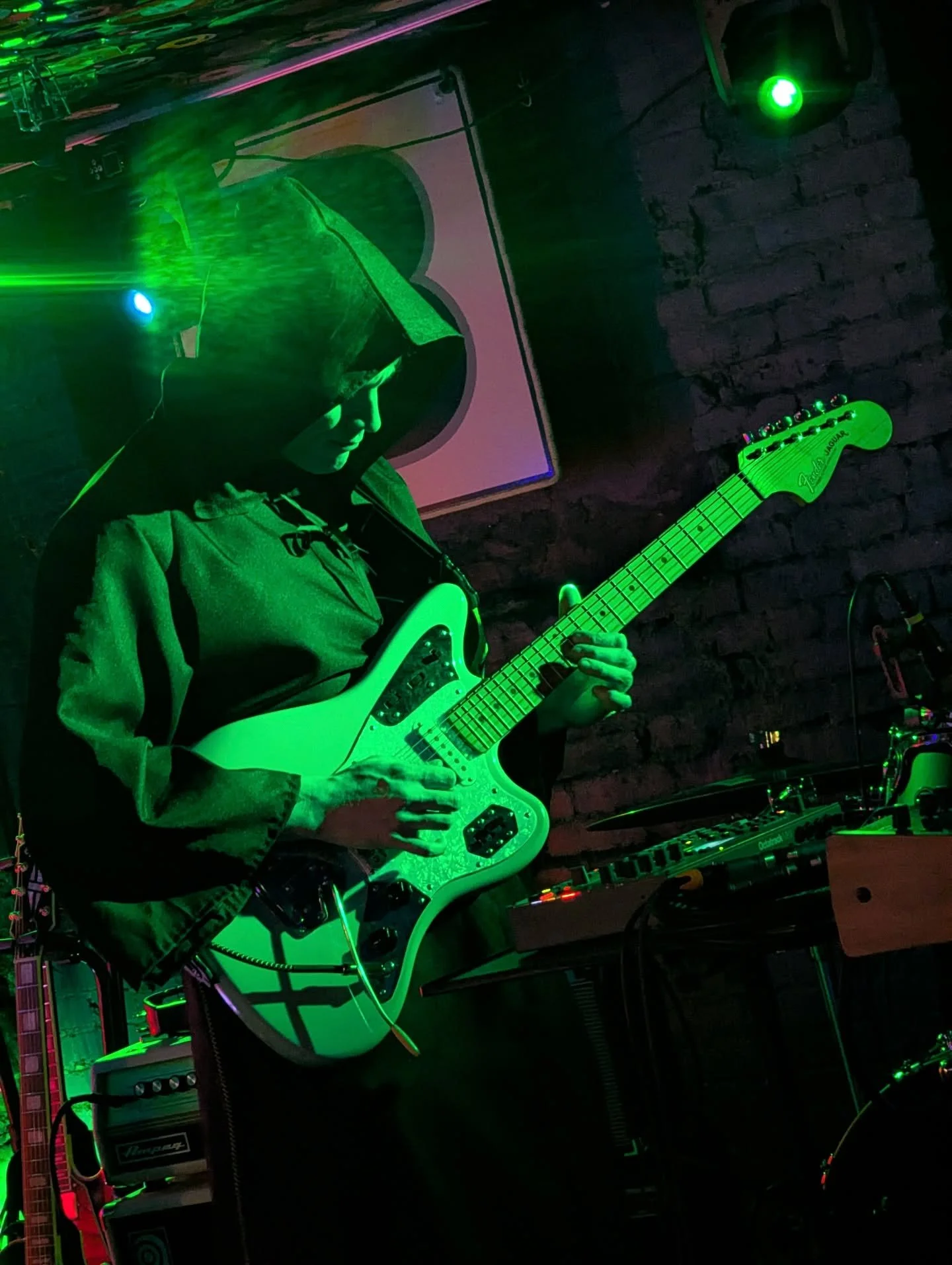 Join the cult Monday 12/8 at @thesunsettavern - and prepare to be mesmerized by @annaeisch and amped up by @sickcrushband - tix in bio!
.
#seattlemusic #seattlemusicians #seattlemusicscene #seattlemusician #seattleband #seattlebands #mamasnewcult #th