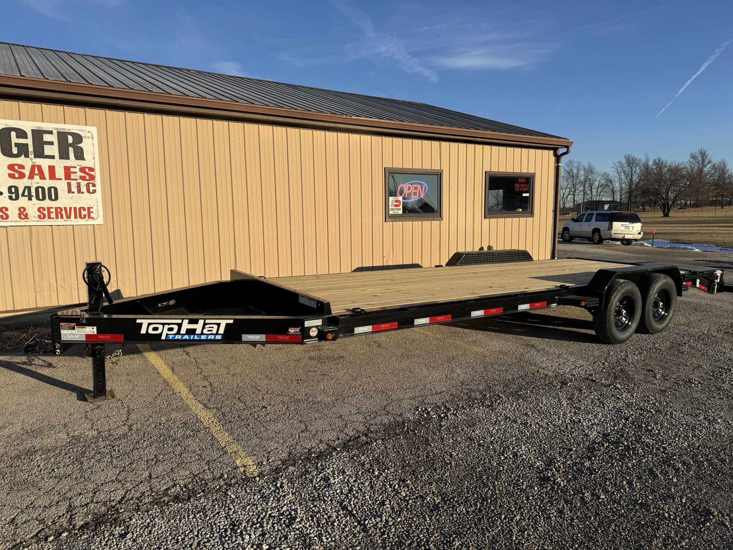 Top Hat 83”x24’ EB14, Jumbo Ramps 3'