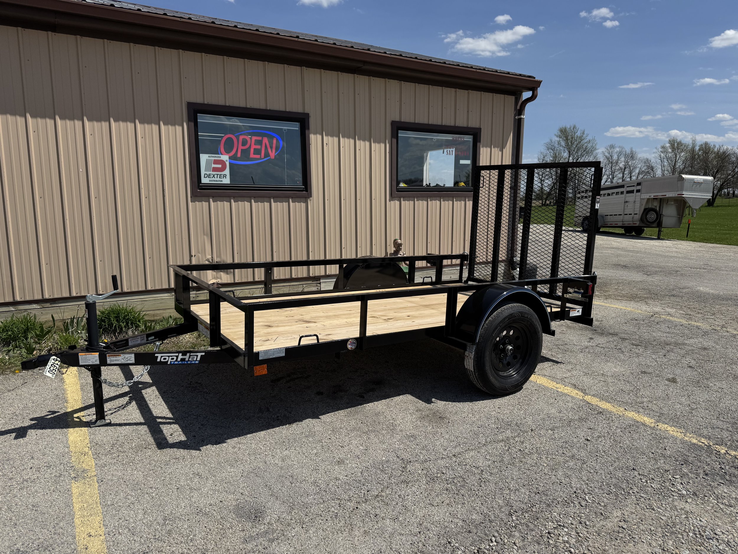 Top Hat 60”x10’