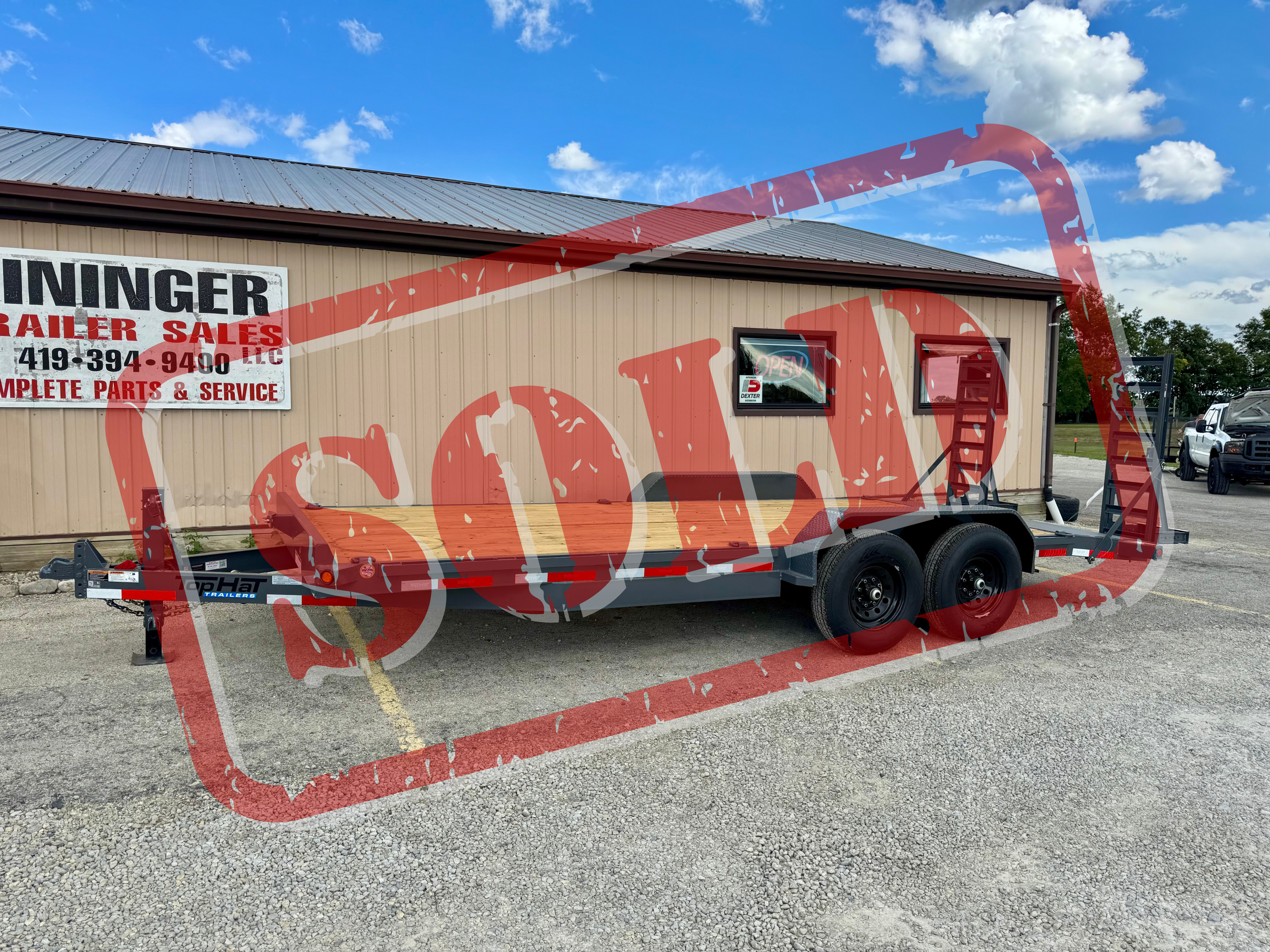 Top Hat 83”x17’+3’ Equipment Hauler, 14K, 5' Fold Up Ramps
