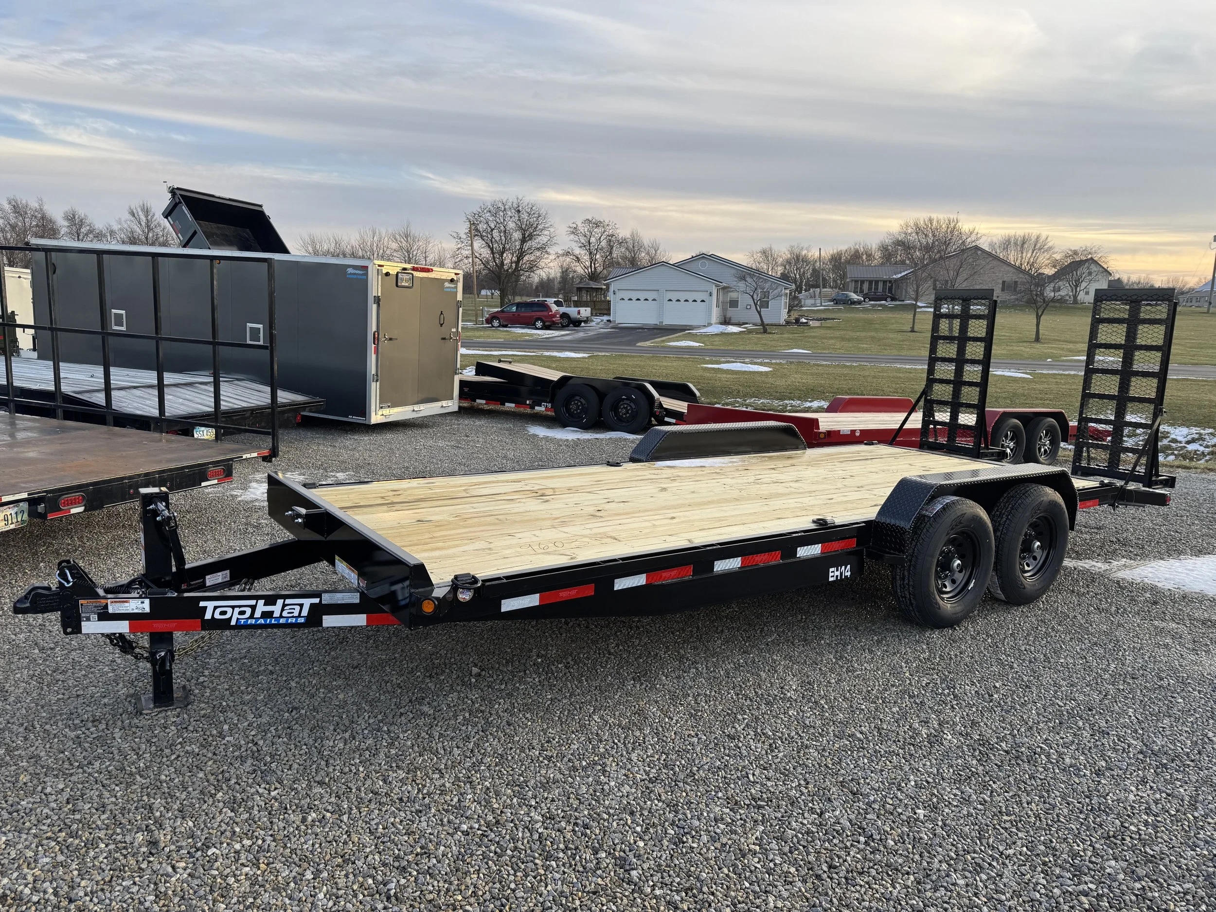 Top Hat 20’ (17’+3’) Equipment Hauler, 5’ XM Ramps