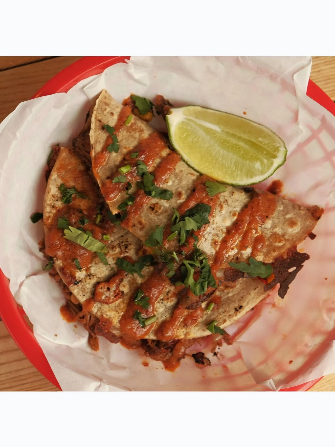 🌮✨ Quesadilla cravings fully satisfied.
Crispy tortilla, melty goodness, a drizzle of salsa, and a squeeze of lime to seal the deal.
If happiness had a flavor&hellip; pretty sure it would taste like this. 🤤🔥

#QuesadillaLove #MexicanFoodMagic #Foo