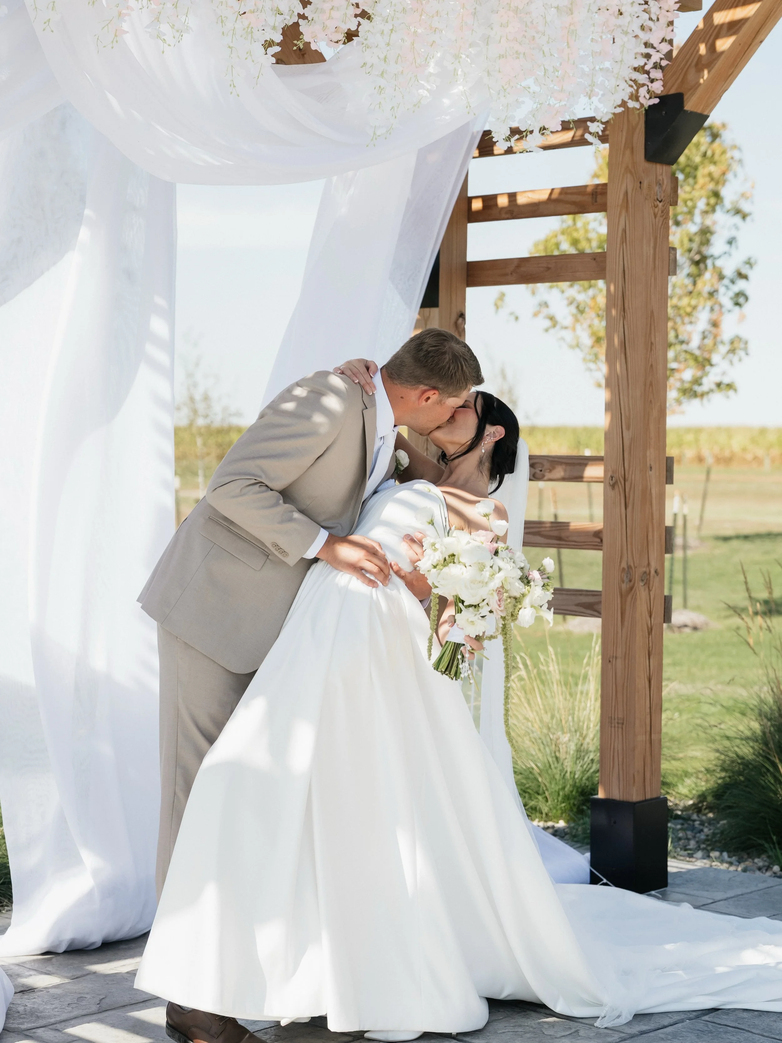The Glatts 🤍 

Such a memorable day celebrating these two 🥂 

09 | 04 | 2026

Photography: @withyoualwaysphotography 
Venue: @the44venue 
Florals: @ksmithfloral 
Hair: @idocrews.fm 
Makeup: @idocrews.fm 
DJ: @oreosaysgo 
Catering: @urban_foods_cate