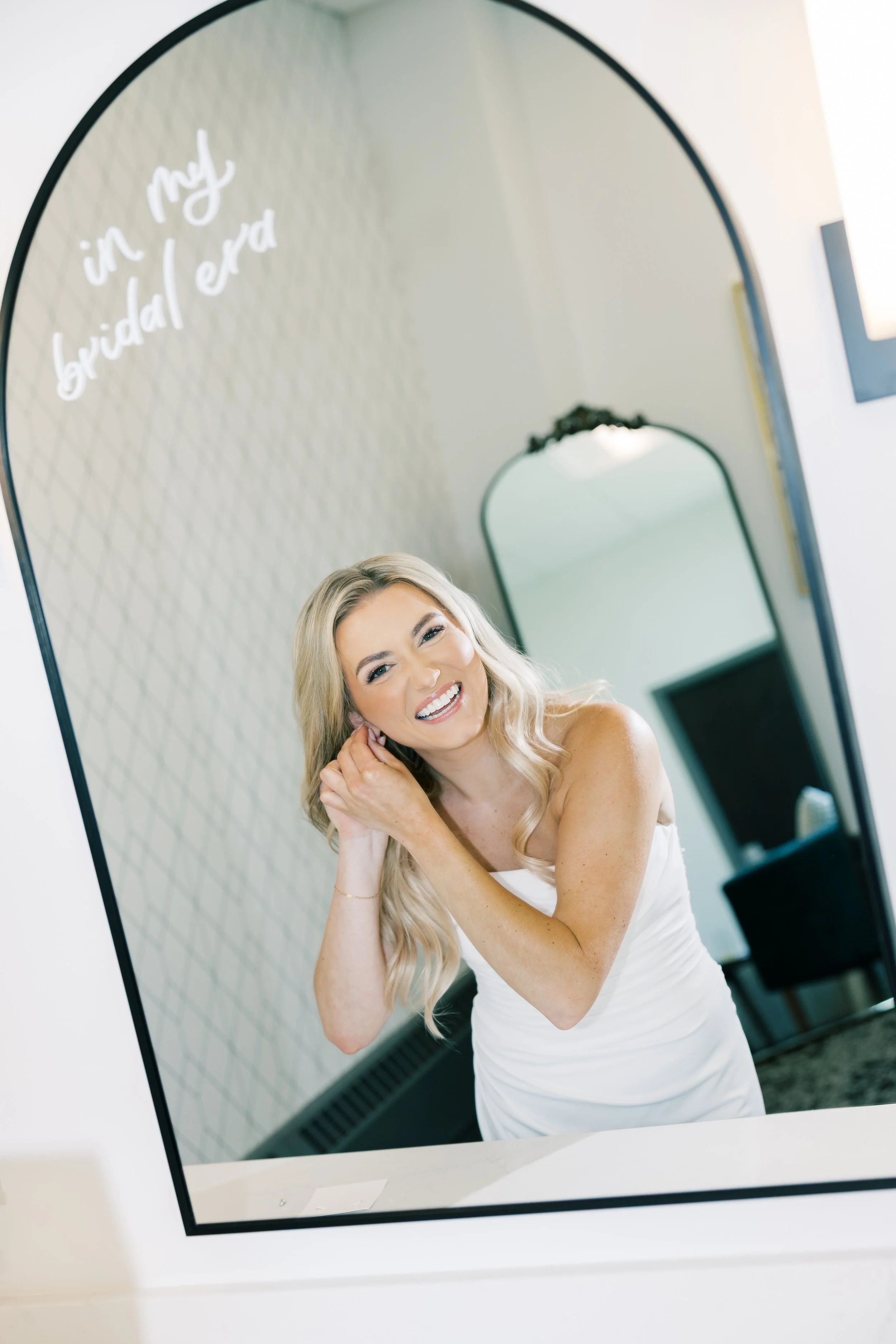 LivByGrace-Fargo-Minneapolis-Wedding-Photographer-Krams-Previews-21.jpg