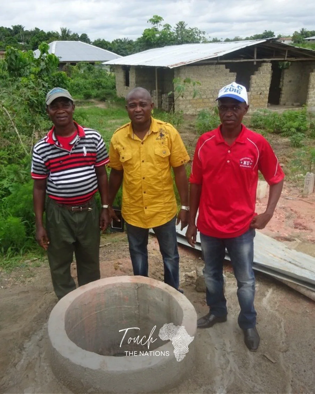 In 2000, we met Samuel Menyongar and other African leaders, whom we still support today and 25 years later, 25 wells (and counting!) have been dug in Sierra Leone and Liberia, bringing life-changing access to clean water in countless communities.

Th