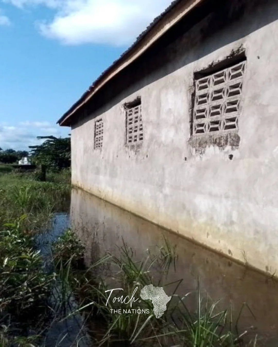 Progress continues in Liberia, even with the challenge of heavy rains. 🌧️ 

The new school is nearly complete, but seasonal flooding has paused final construction until the ground fully dries. A retaining wall and reinforced foundation will help pro