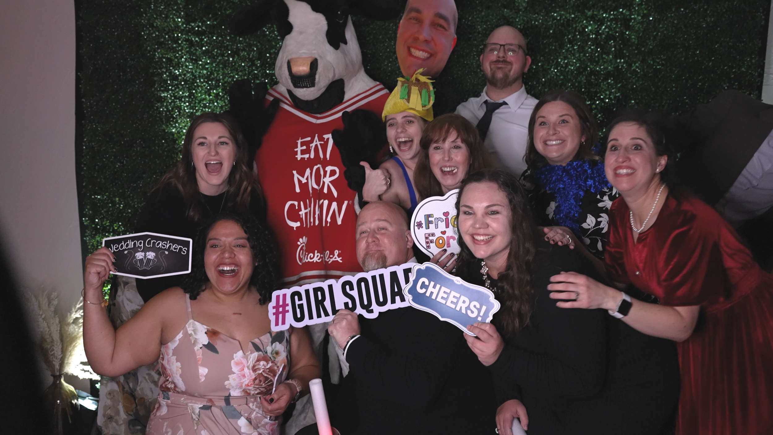 Wedding Stills.02_32_22_17.Still655.png