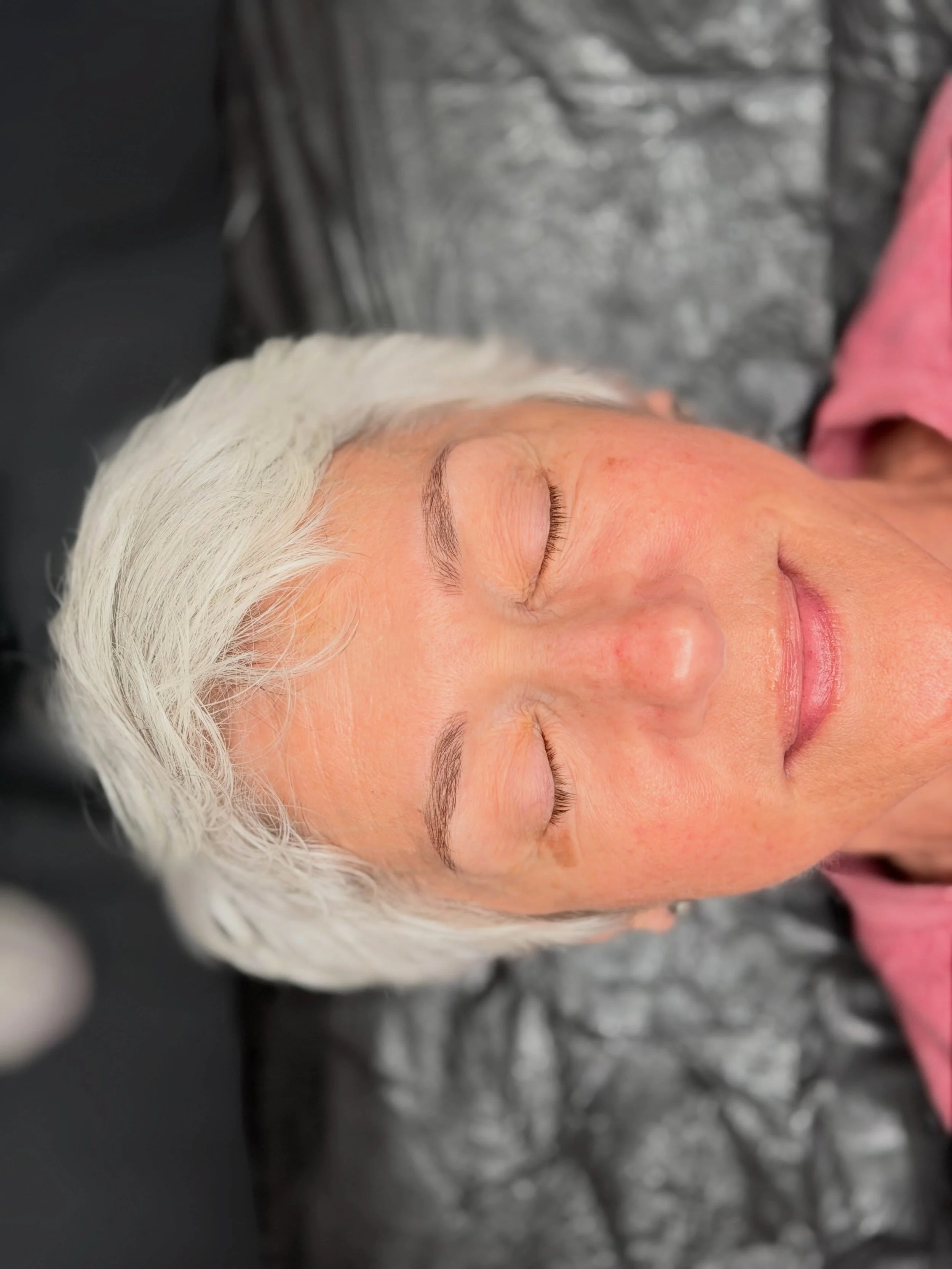 healed microblading dump. just book your session. 

every brow comes in a different shape, size, color, etc. but all have one thing in common - how natural they look 🤍

you&rsquo;ll thank me later &amp; wish you had done it sooner, pinky promise