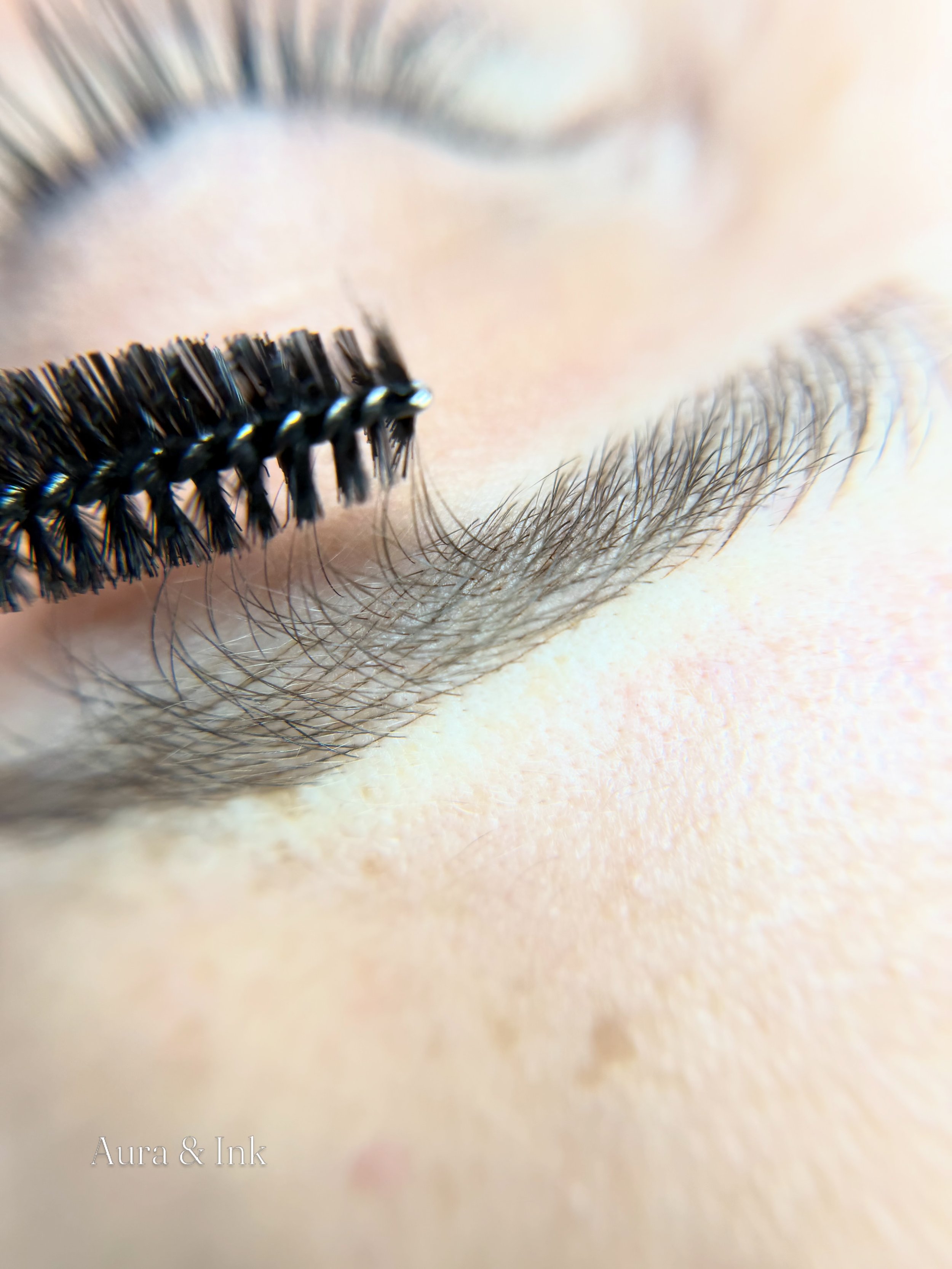 my microblading strokes upclose &amp; personal 😇🪽✨

not to toot my own horn but *TOOOOT TOOOOT* these strokes look absolutely amazing and gave the perfect natural brow look